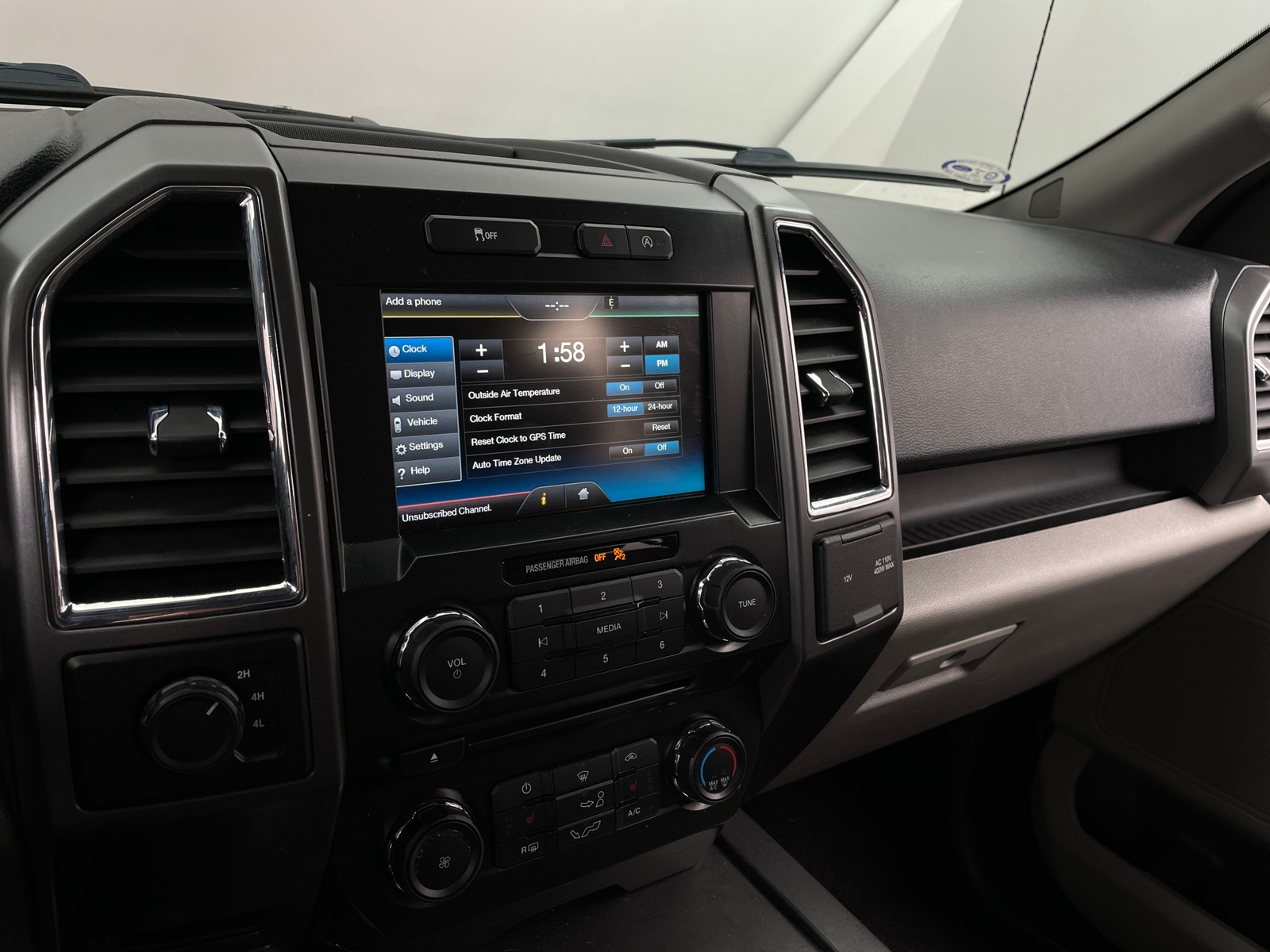 Thumbnail: 2015 Ford Econoline - 4