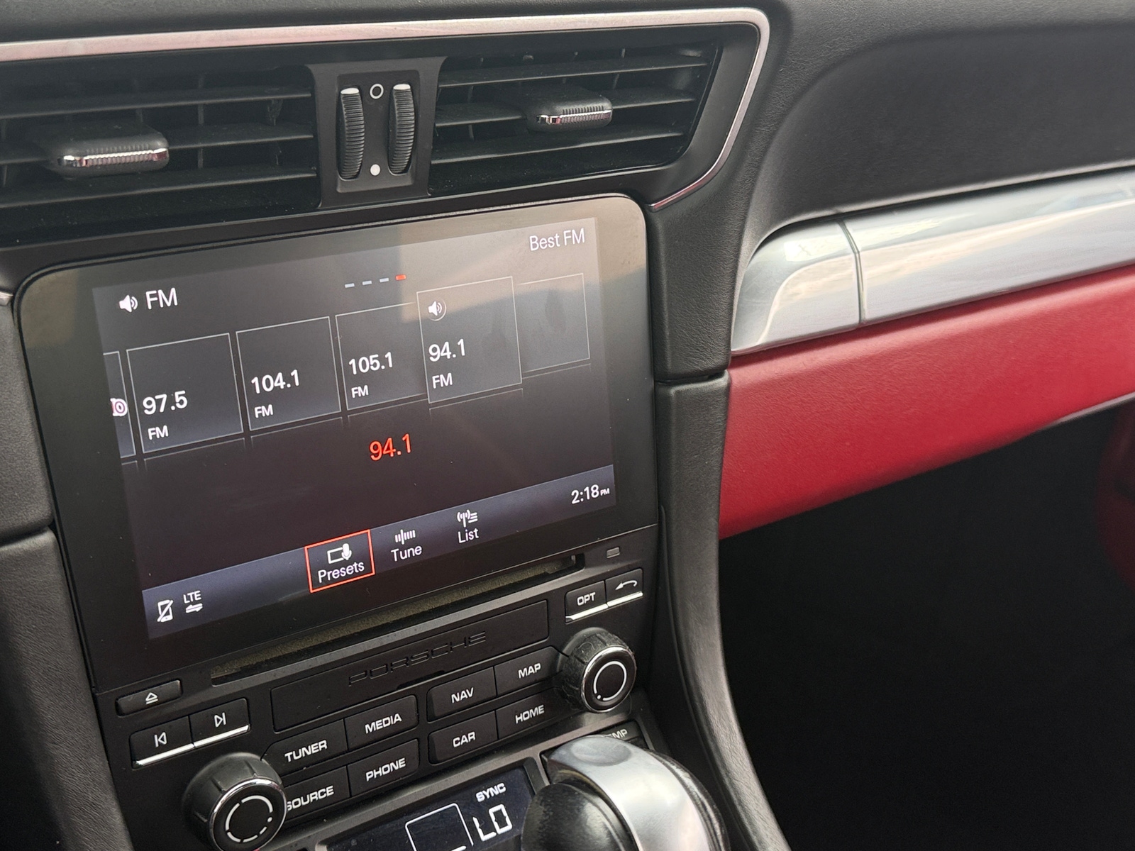 Thumbnail: 2018 Porsche 911 - 3