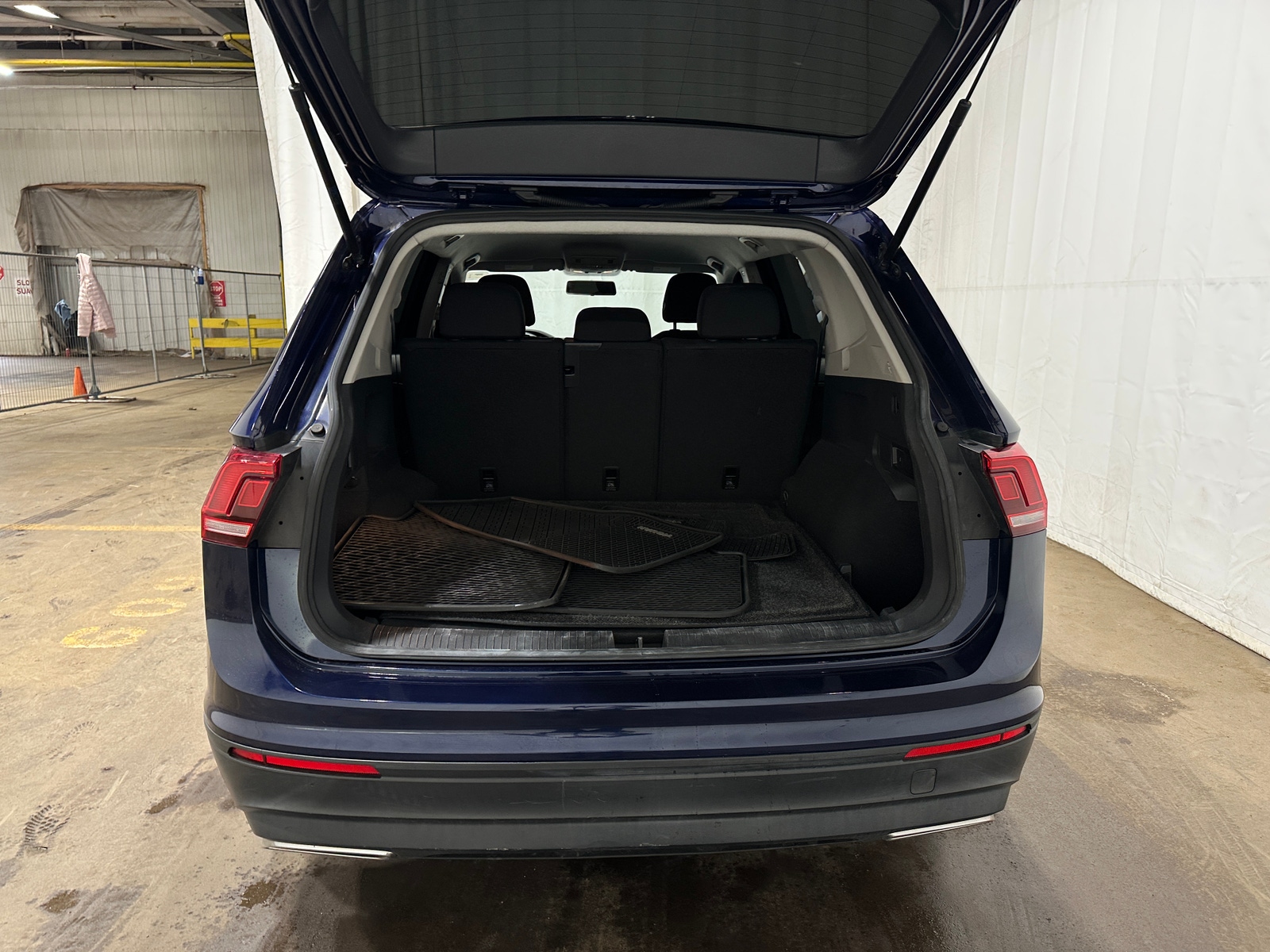 Thumbnail: 2021 Volkswagen Tiguan - 7