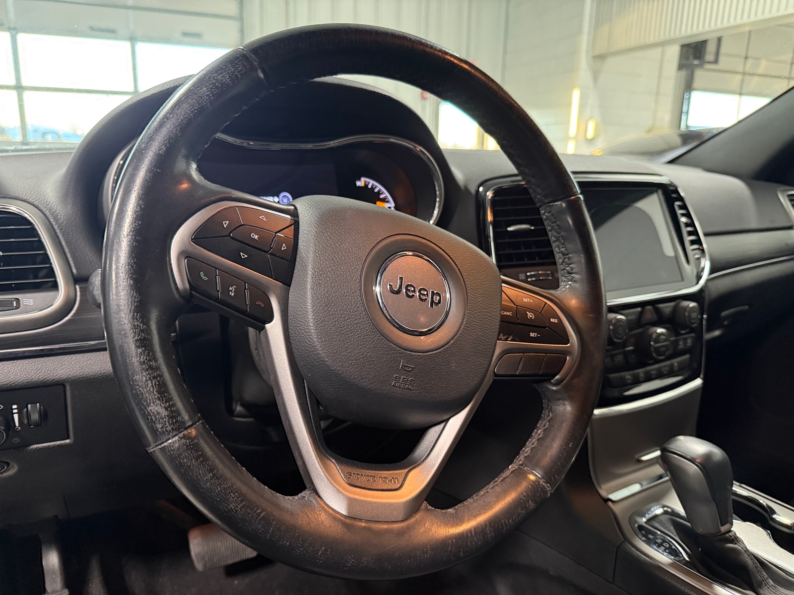 Thumbnail: 2019 Jeep Grand Cherokee - 4