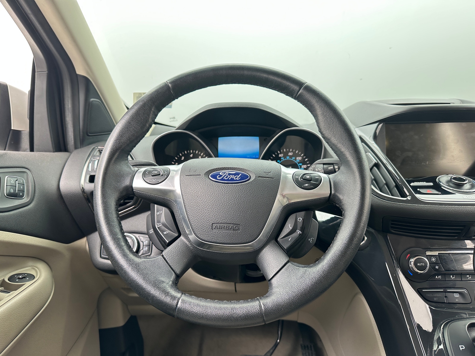 Thumbnail: 2014 Ford Escape - 4