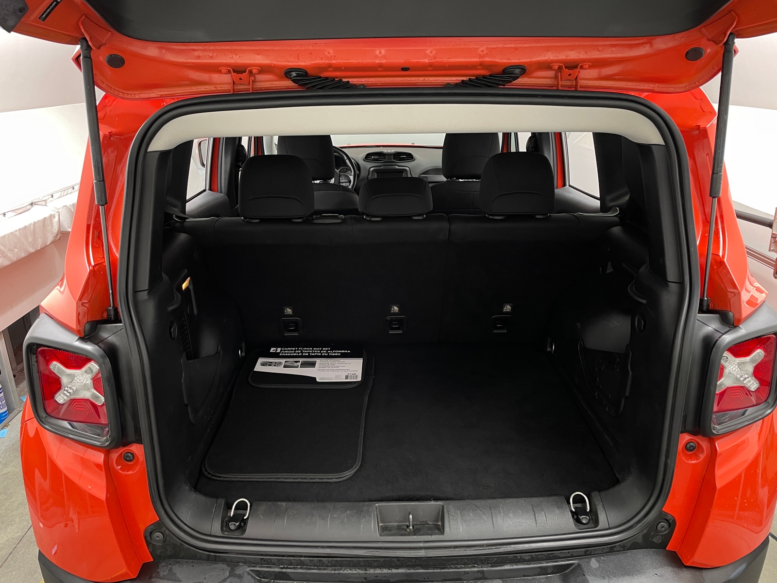 Thumbnail: 2020 Jeep Renegade - 7