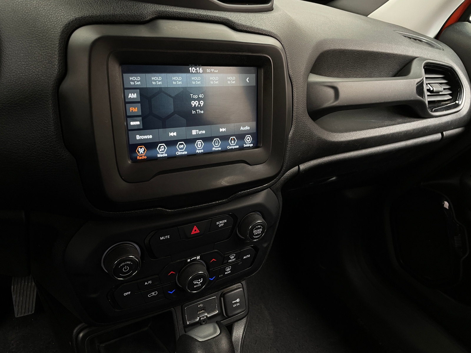 Thumbnail: 2020 Jeep Renegade - 4