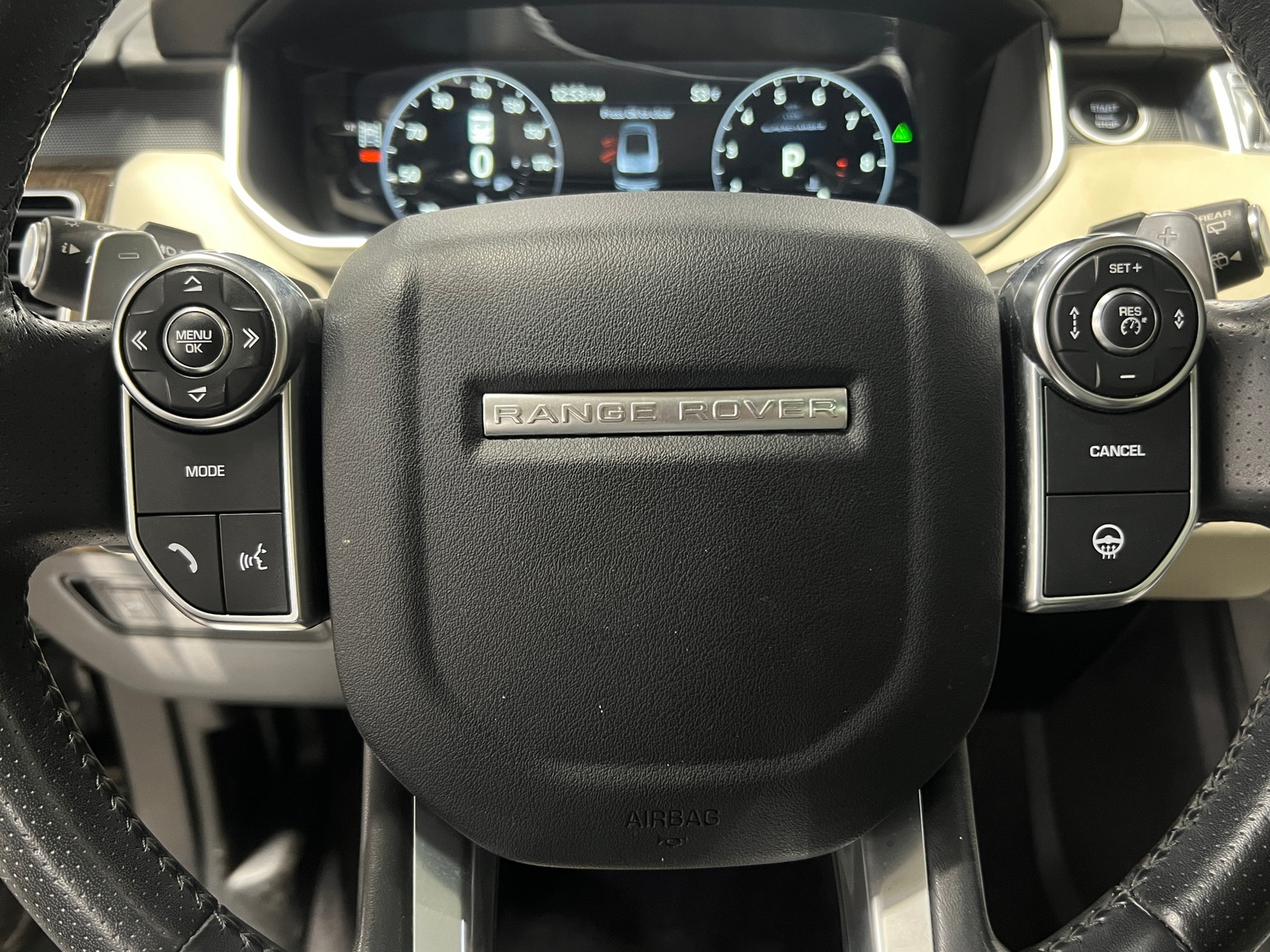 Thumbnail: 2017 Land Rover Range Rover Sport - 4