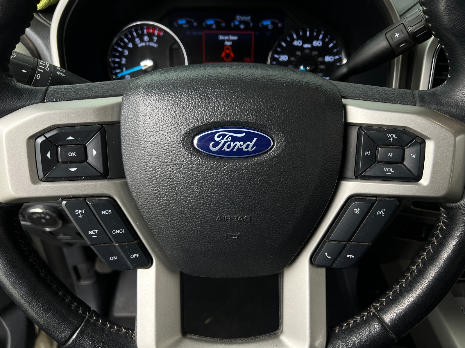 Thumbnail: 2022 Ford Econoline - 4