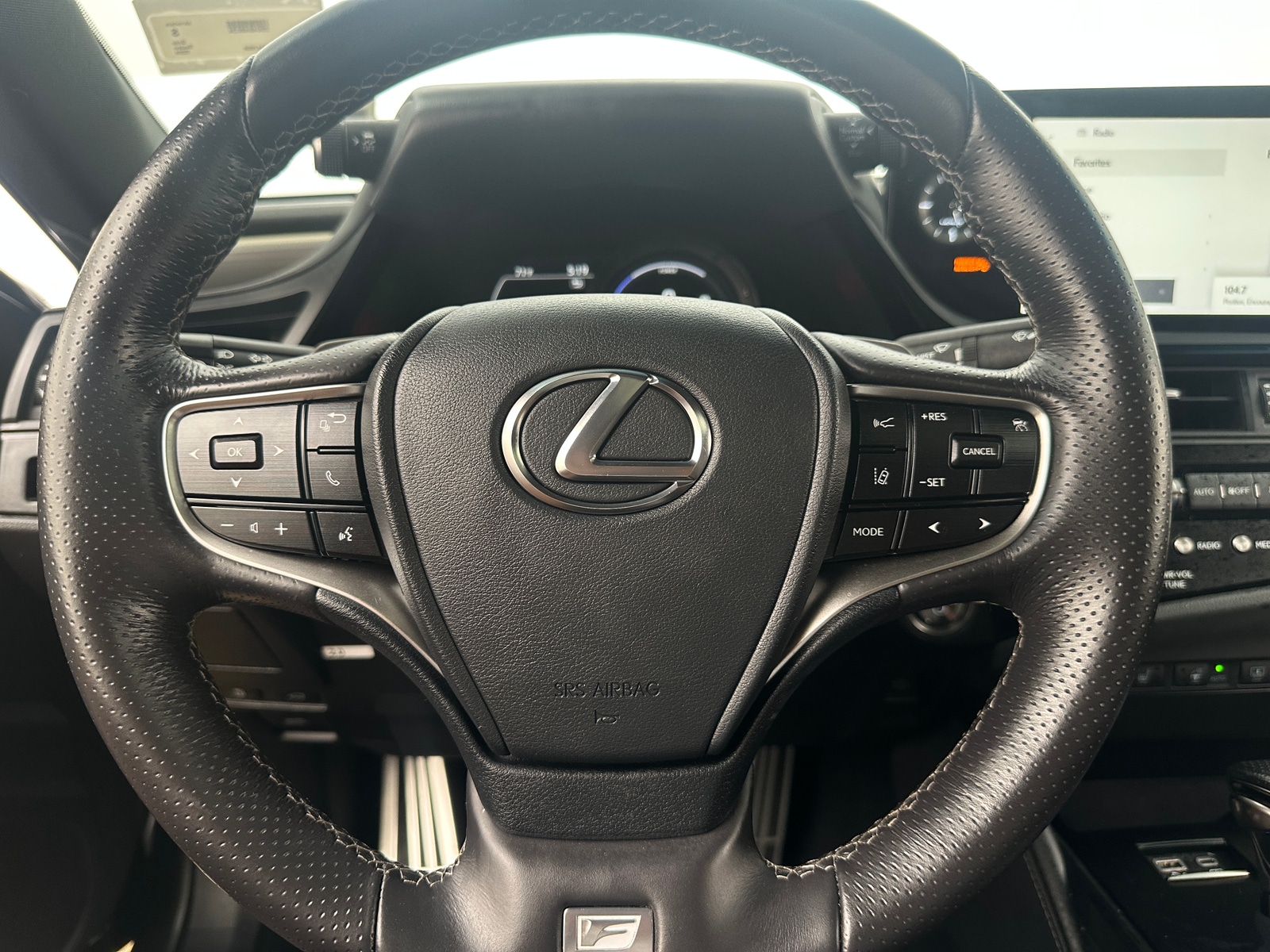 Thumbnail: 2024 Lexus ES - 4