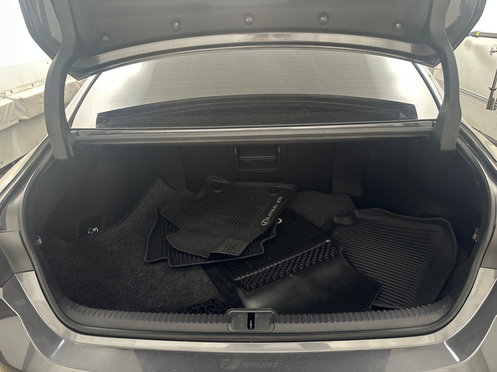 Thumbnail: 2024 Lexus ES - 6