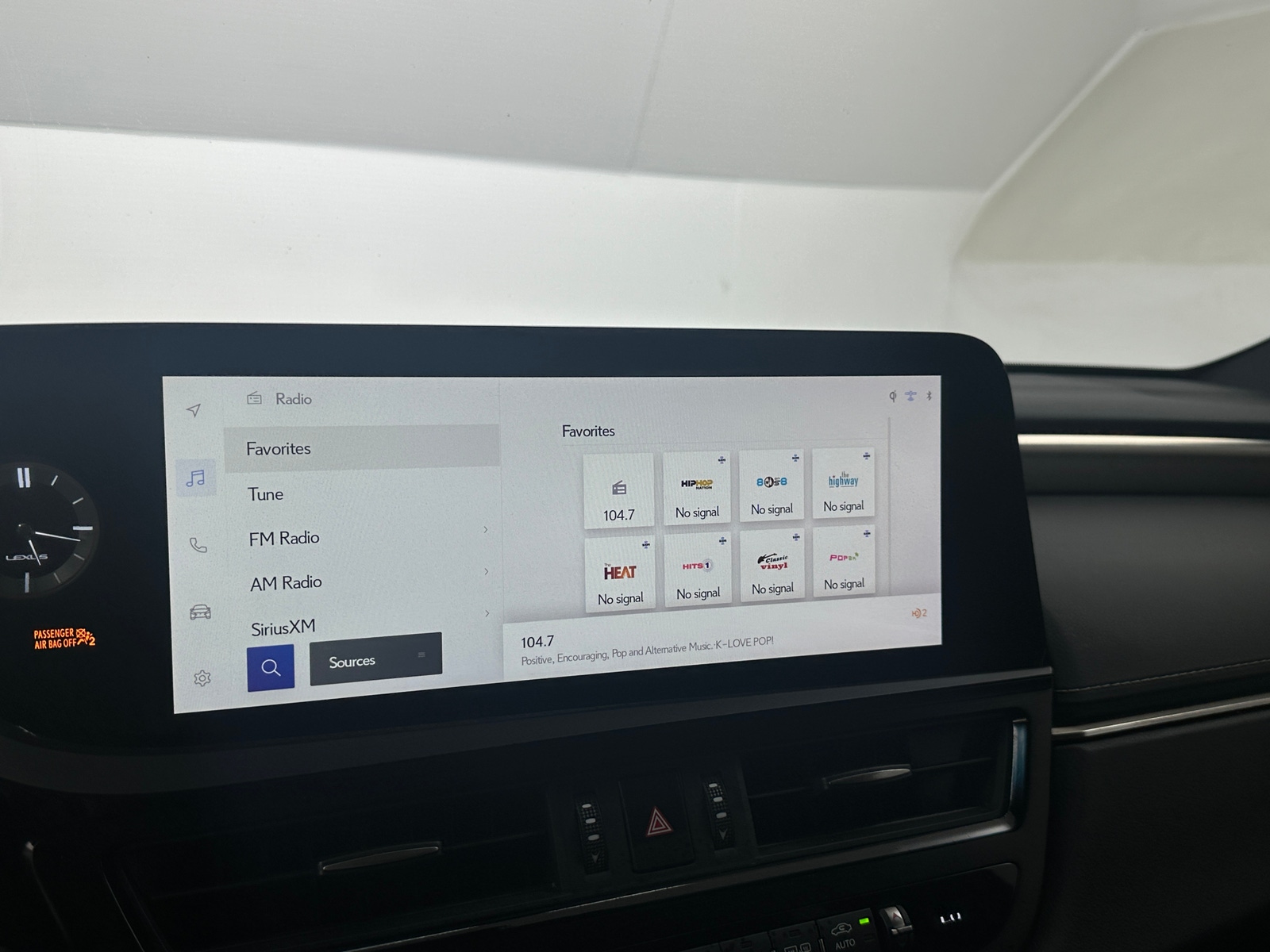 Thumbnail: 2024 Lexus ES - 3