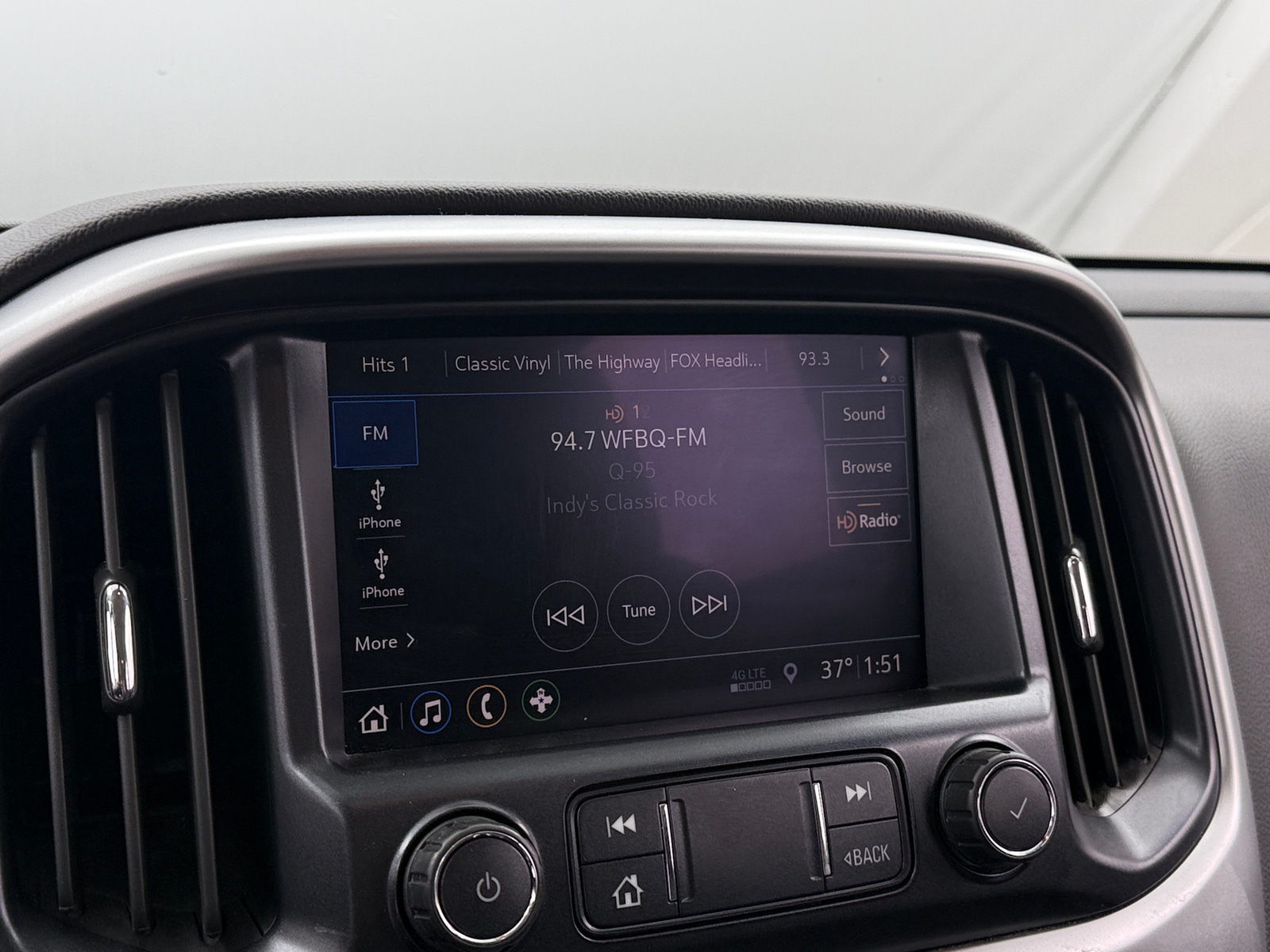 Thumbnail: 2020 Chevrolet Colorado - 4