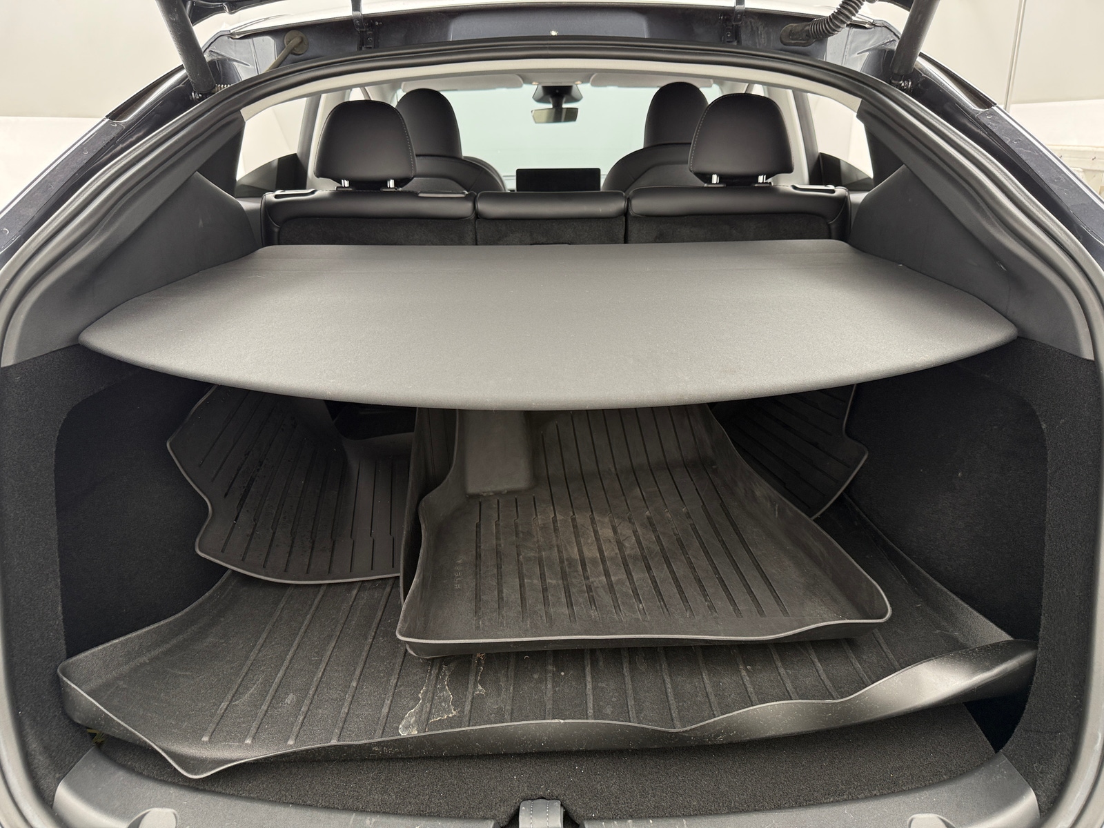 Thumbnail: 2023 Tesla Model Y - 6