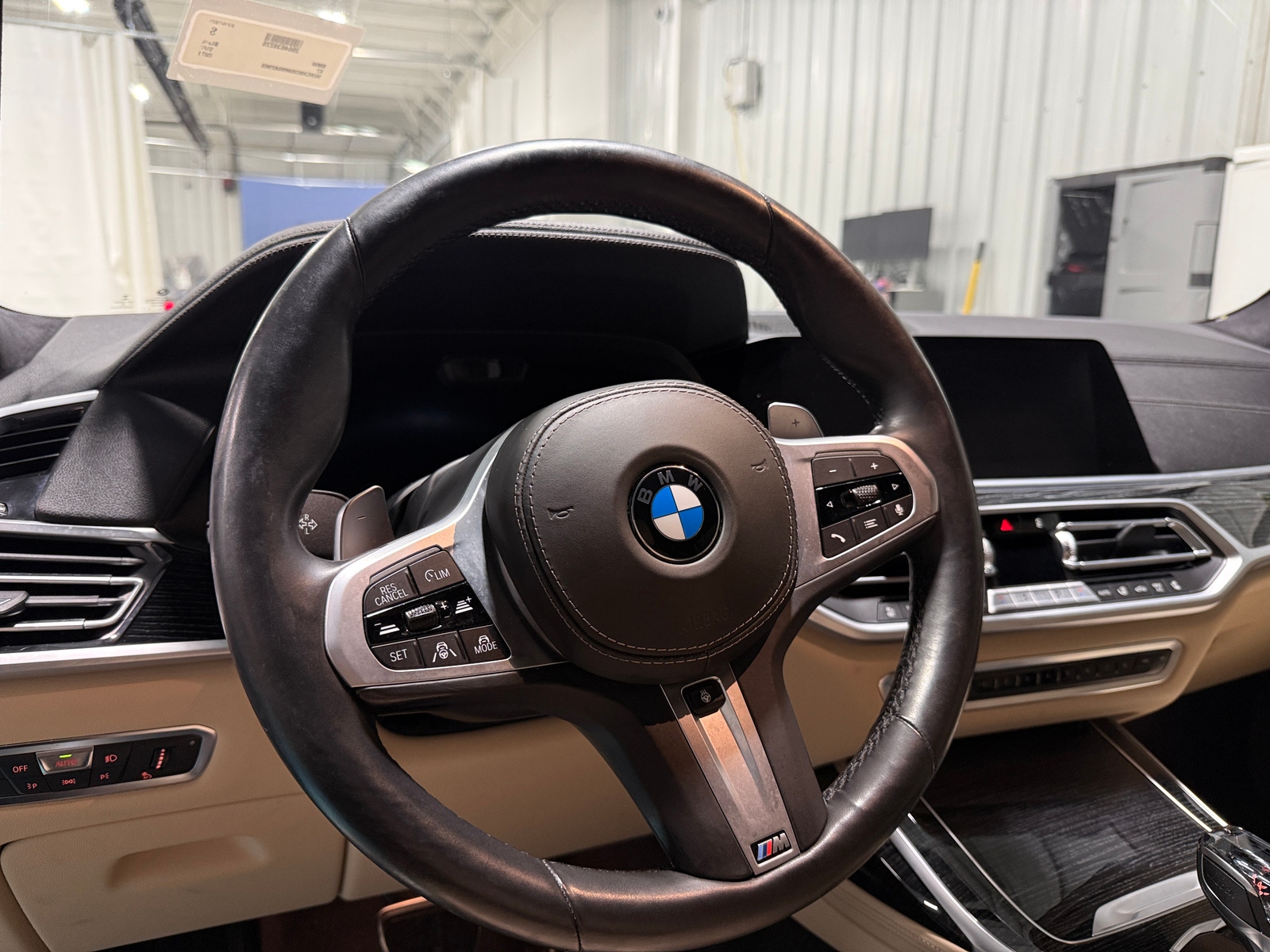 Thumbnail: 2021 BMW X7 - 4