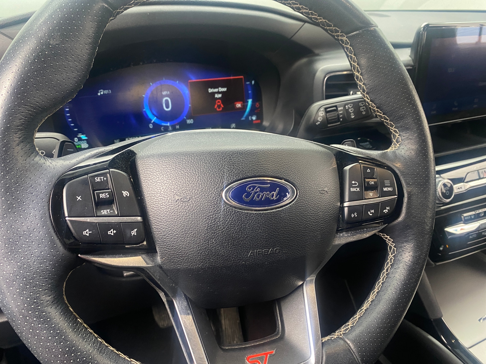 Thumbnail: 2022 Ford Explorer - 4