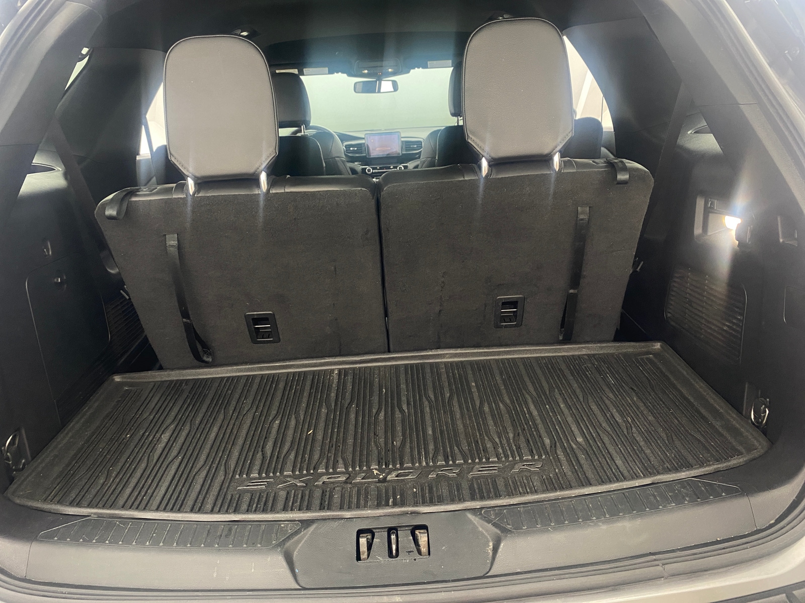 Thumbnail: 2022 Ford Explorer - 6