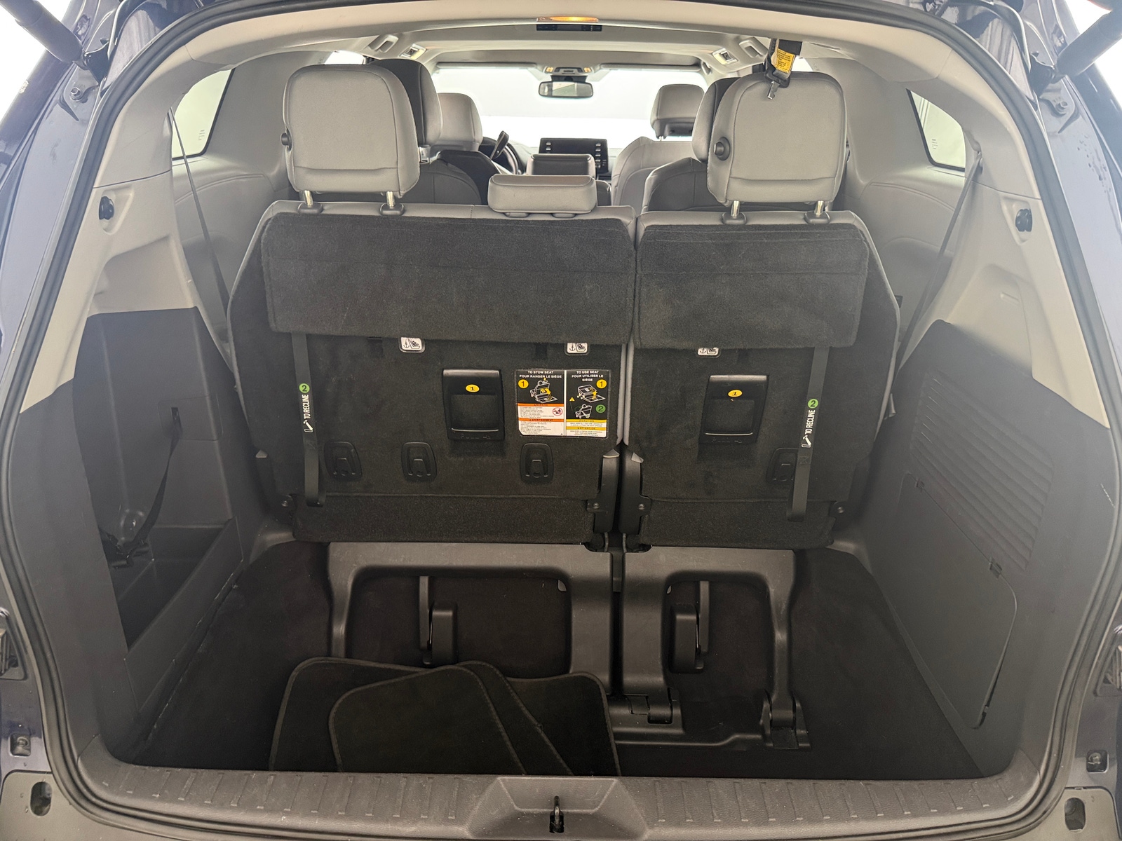 Thumbnail: 2022 Toyota Sienna - 6