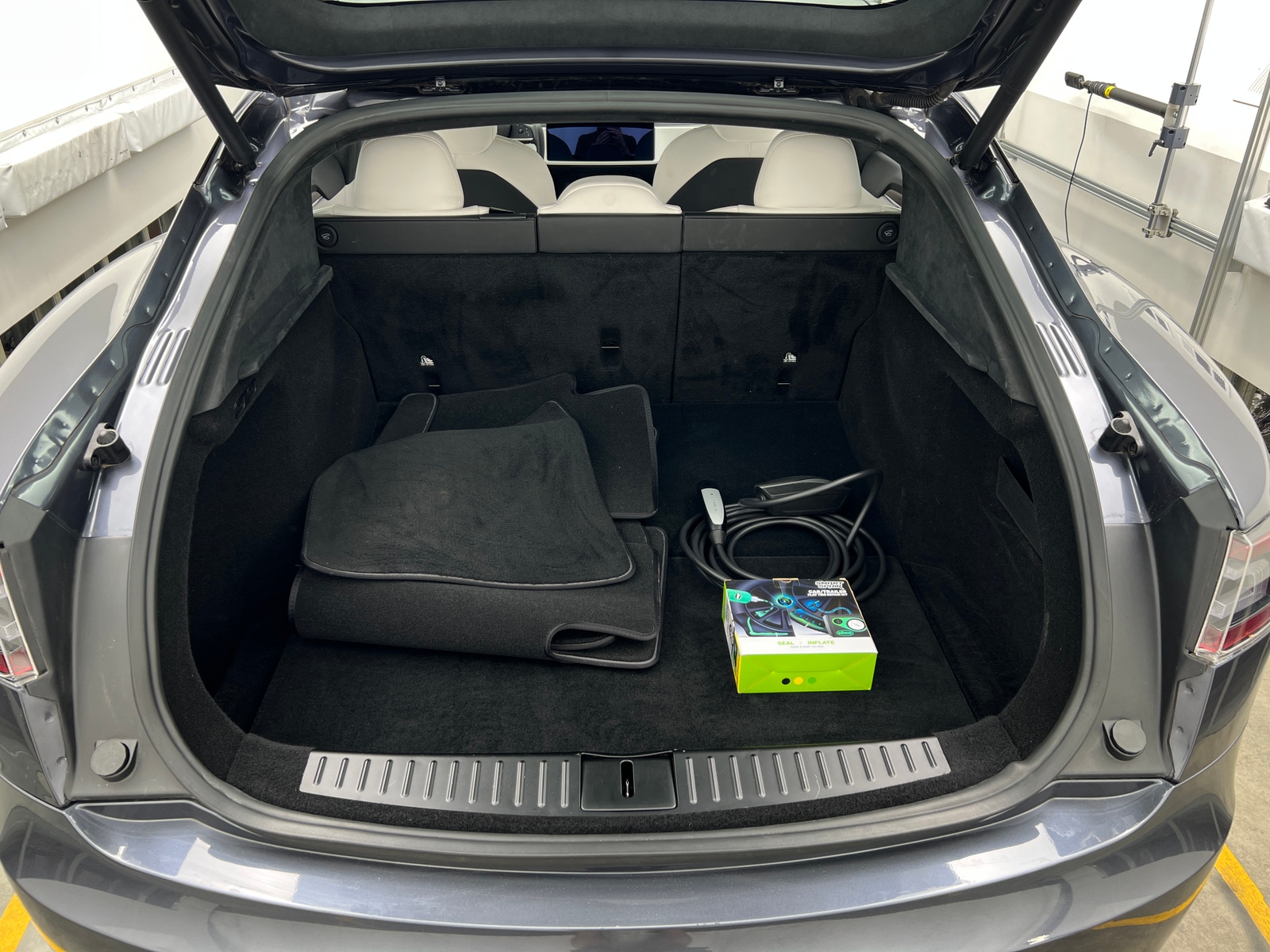 Thumbnail: 2022 Tesla Model S - 6