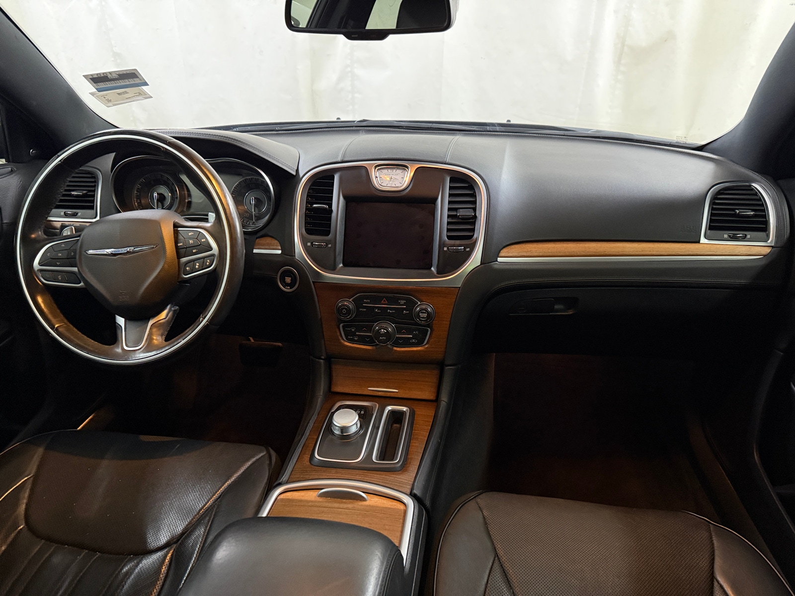 Thumbnail: 2018 Chrysler 300 - 2