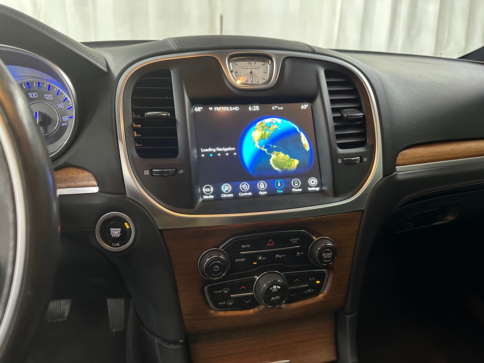 Thumbnail: 2018 Chrysler 300 - 3