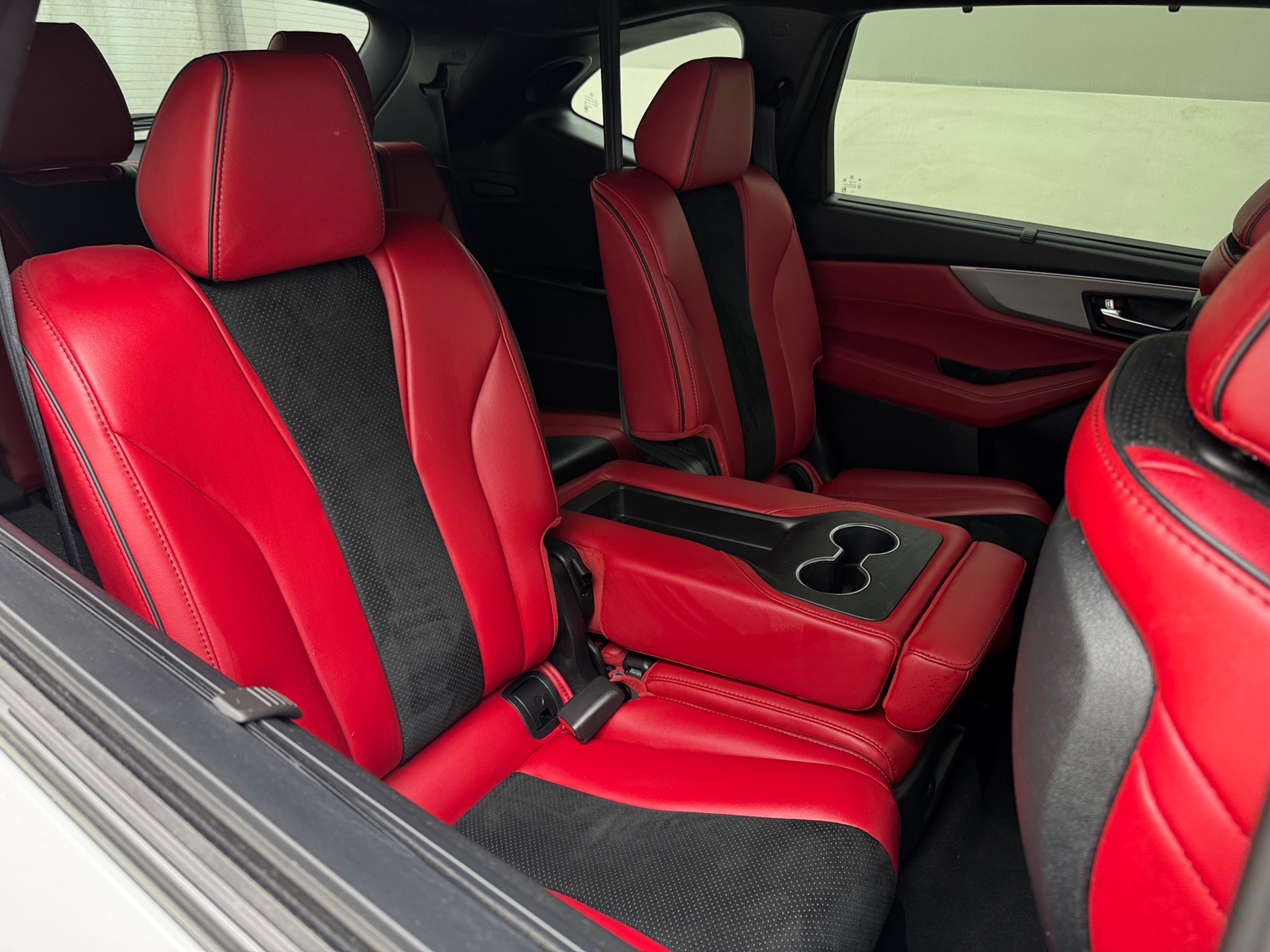 Thumbnail: 2023 Acura MDX - 5