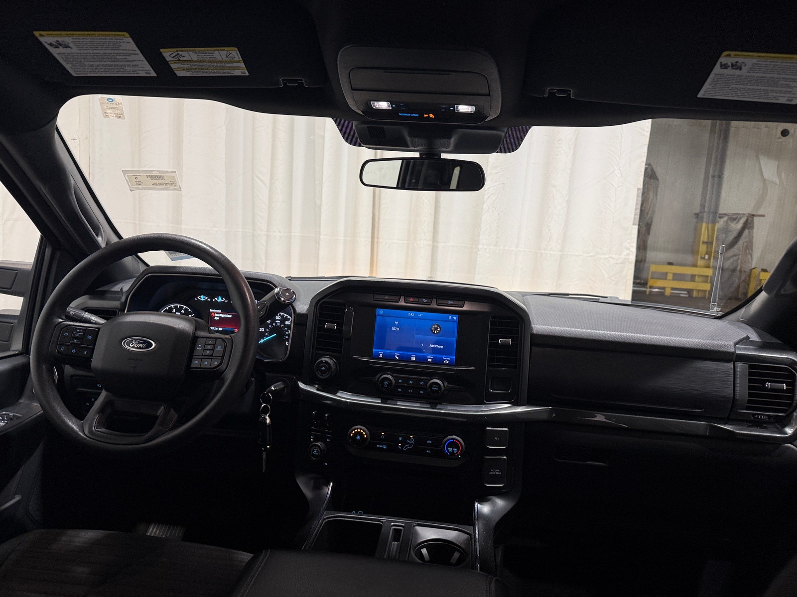 Thumbnail: 2021 Ford Econoline - 3