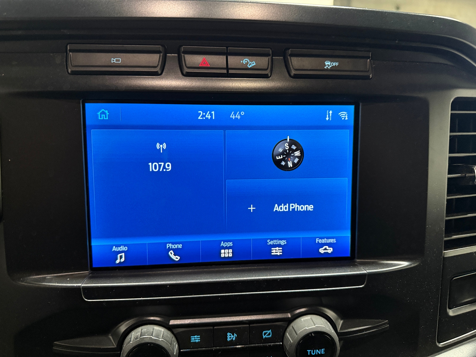 Thumbnail: 2021 Ford Econoline - 4