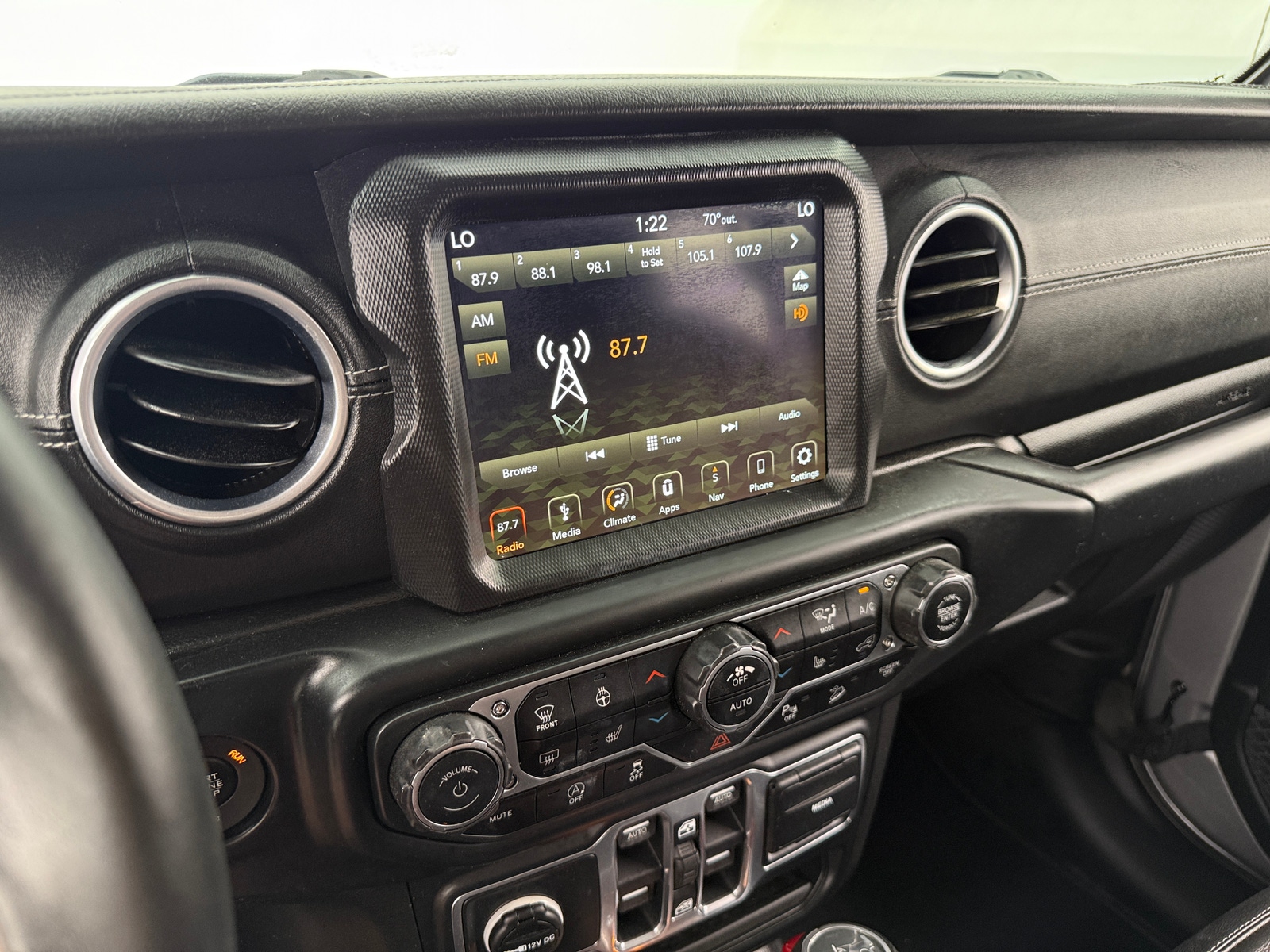 Thumbnail: 2018 Jeep Wrangler - 3