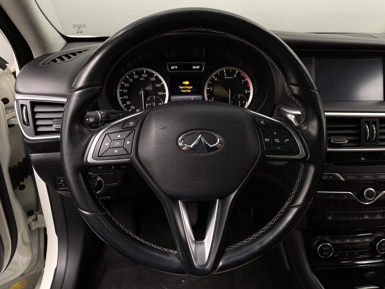Thumbnail: 2017 INFINITI QX30 - 4
