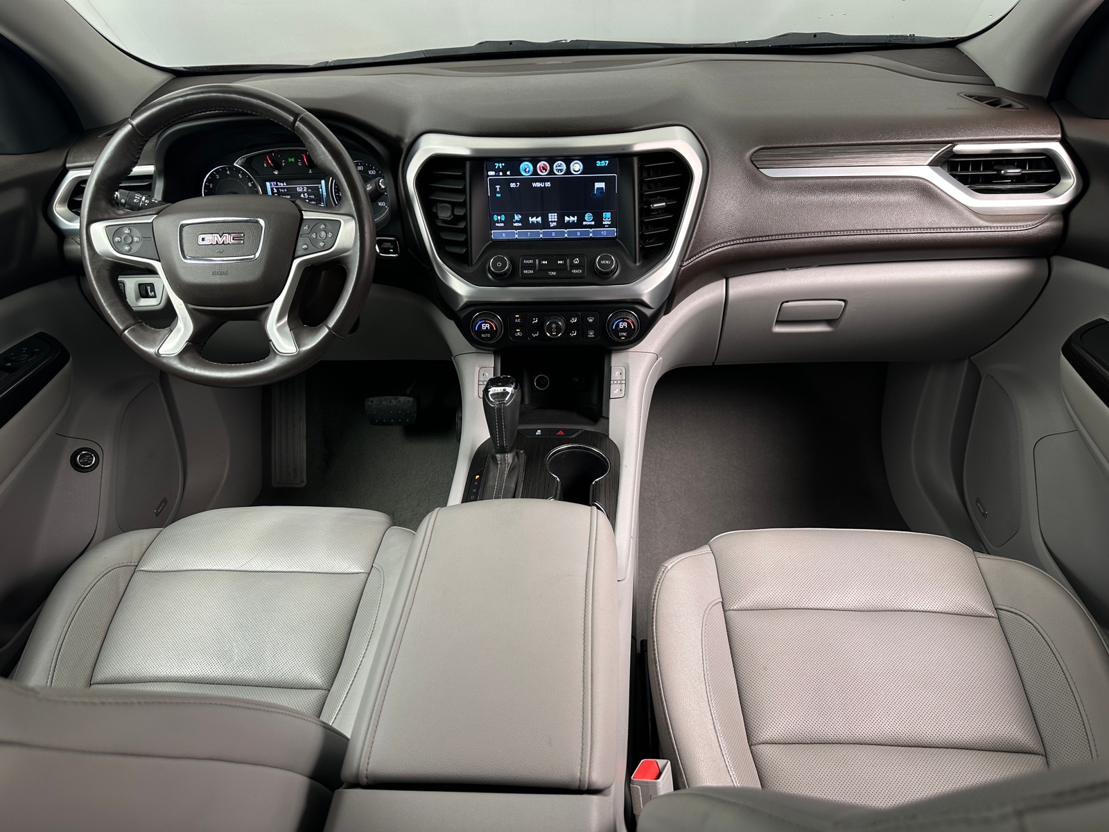 Thumbnail: 2018 GMC Acadia - 2