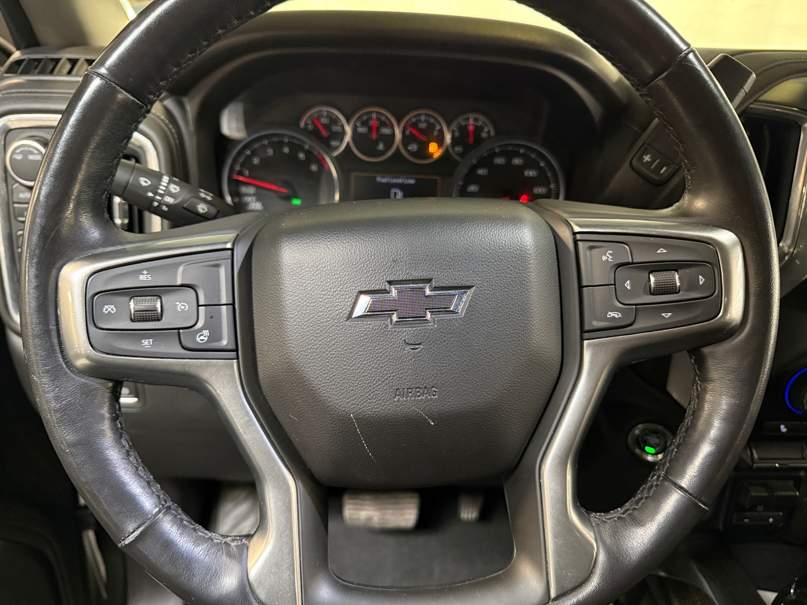 Thumbnail: 2021 Chevrolet Silverado 1500 - 5