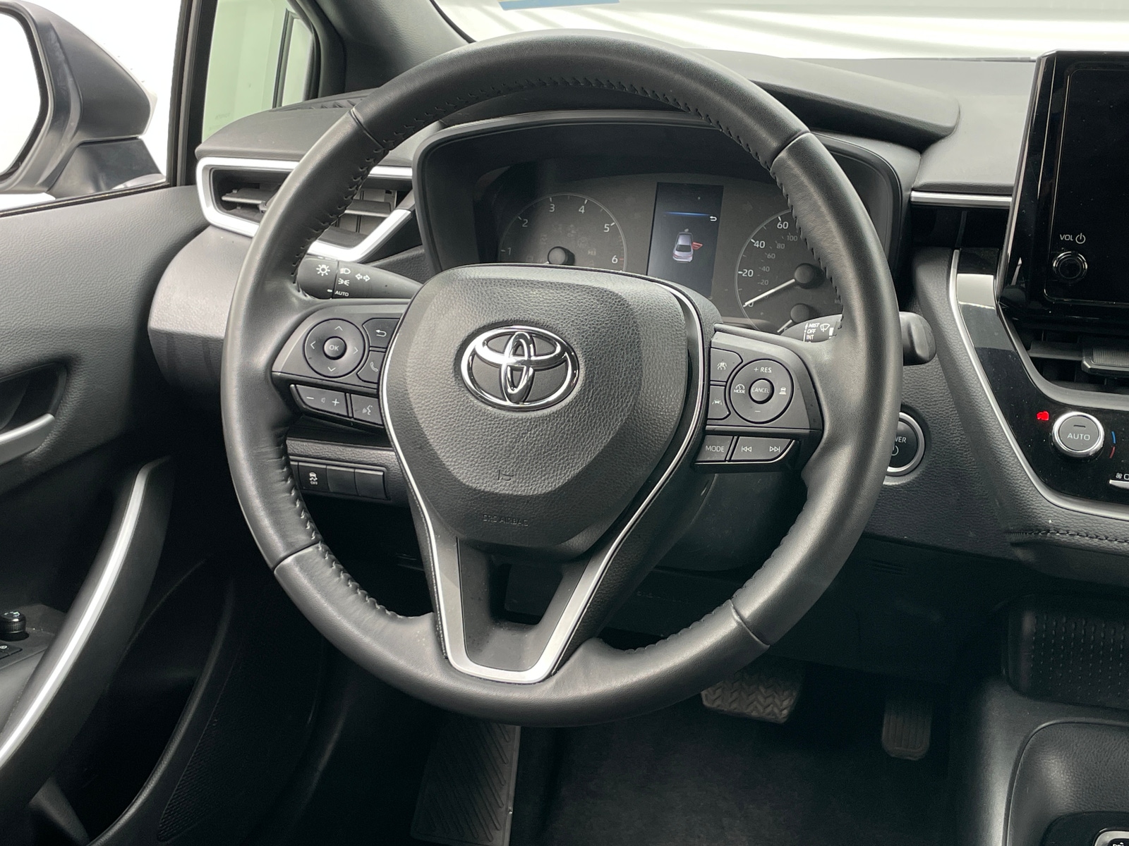 Thumbnail: 2024 Toyota Corolla - 5