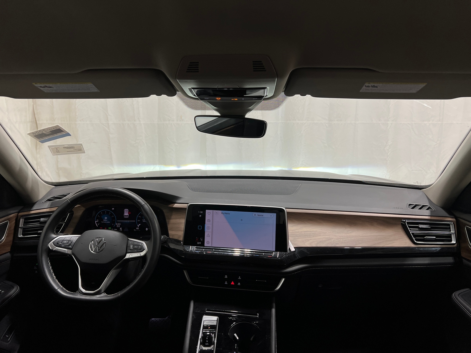 Thumbnail: 2025 Volkswagen Atlas - 2