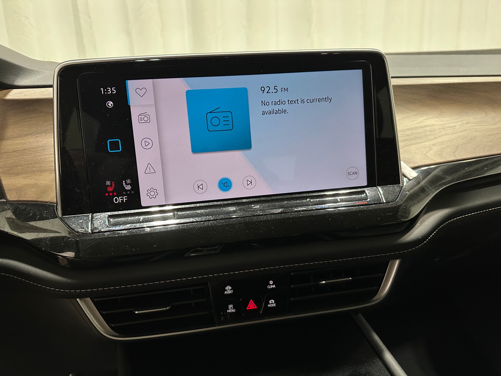 Thumbnail: 2025 Volkswagen Atlas - 3