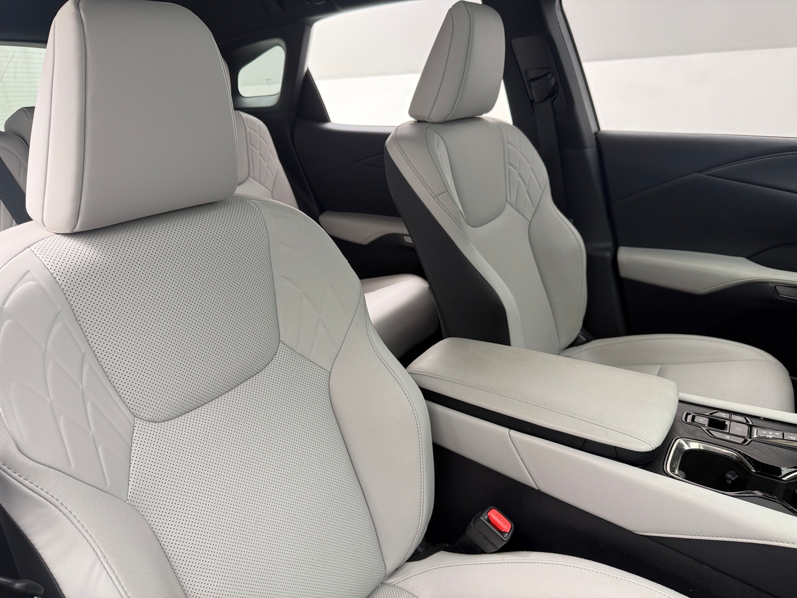 Thumbnail: 2025 Lexus RX - 2