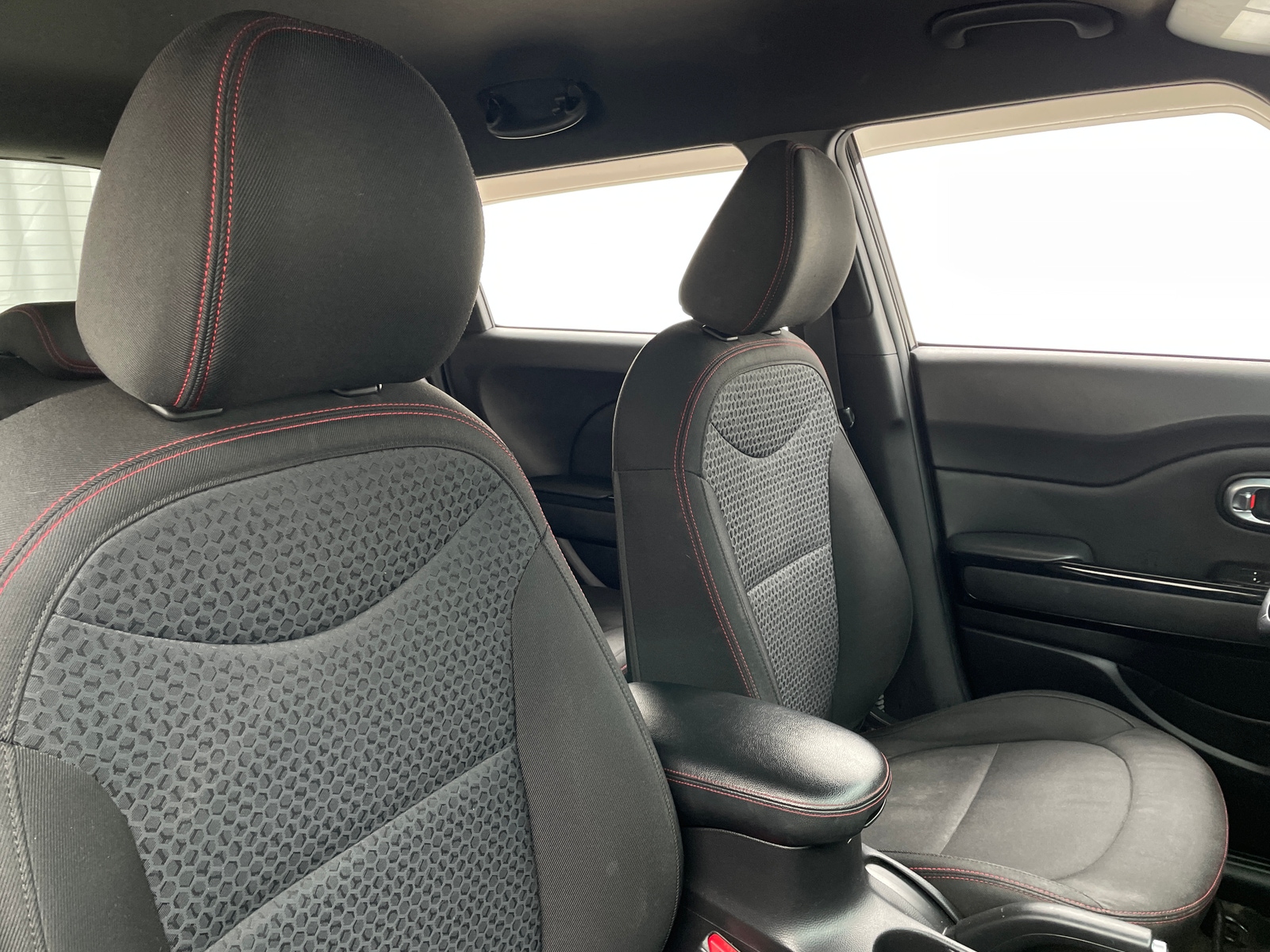 Thumbnail: 2016 Kia Soul - 2