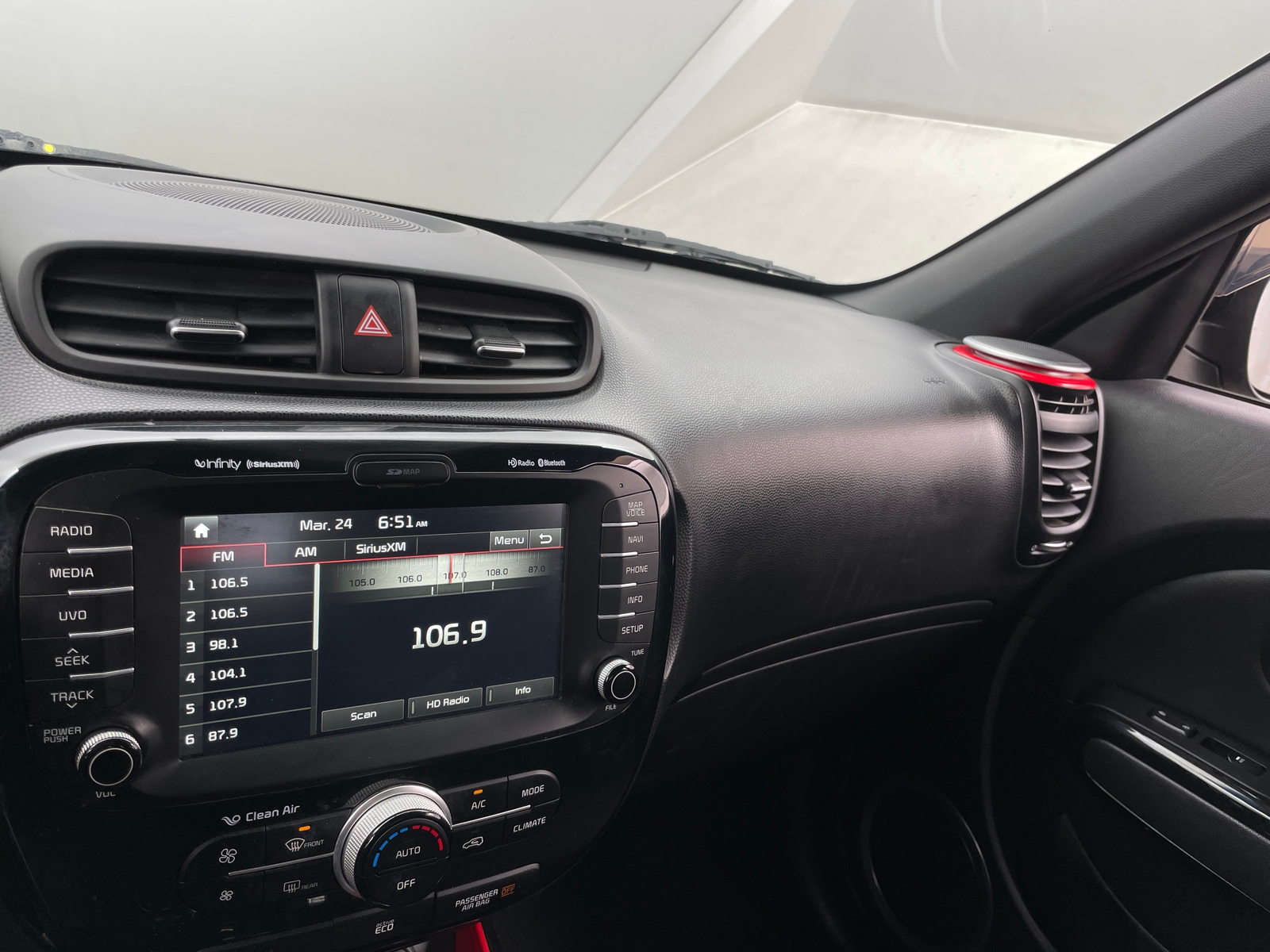 Thumbnail: 2016 Kia Soul - 4