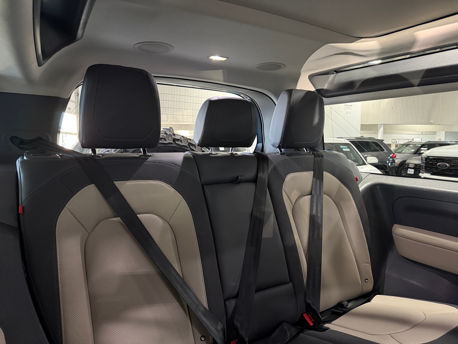 Thumbnail: 2024 Land Rover Defender - 6