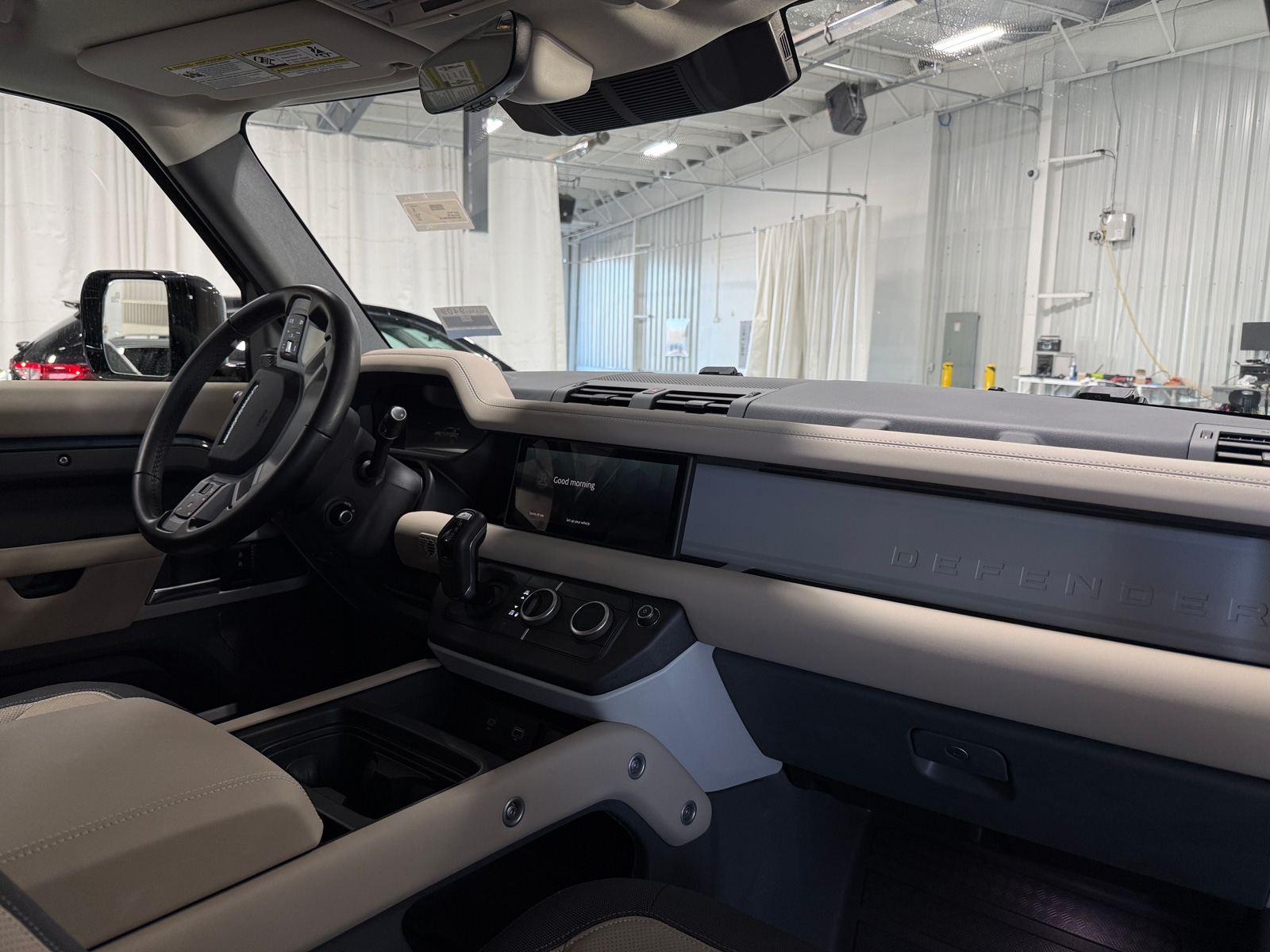 Thumbnail: 2024 Land Rover Defender - 3