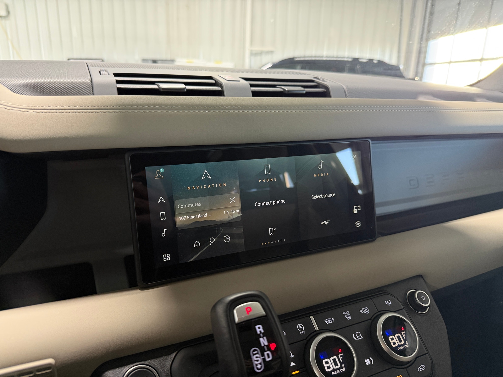 Thumbnail: 2024 Land Rover Defender - 4