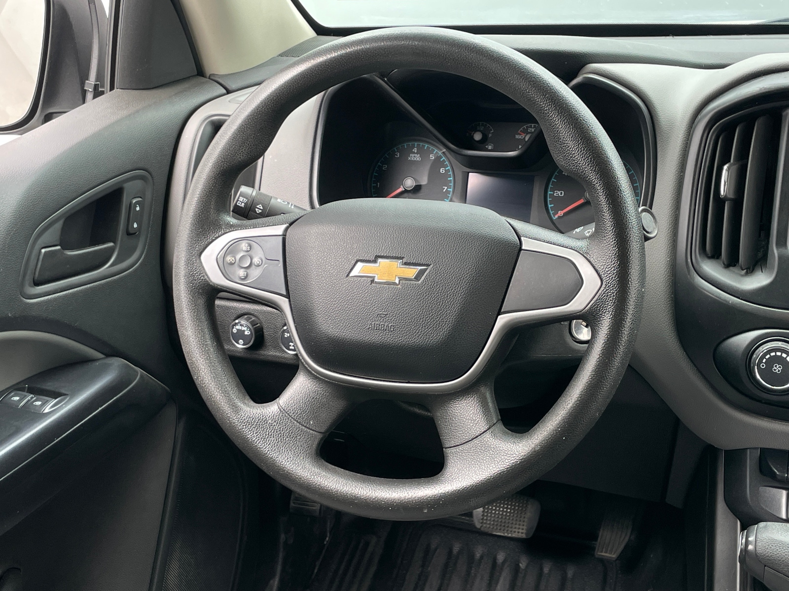 Thumbnail: 2019 Chevrolet Colorado - 5