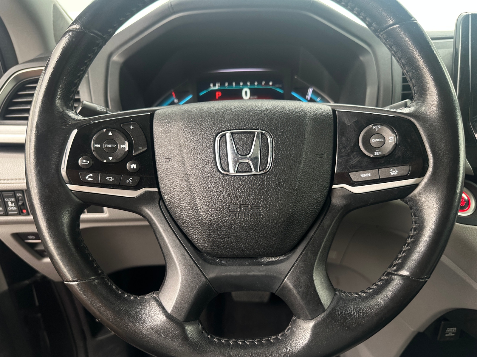 Thumbnail: 2018 Honda Odyssey - 4