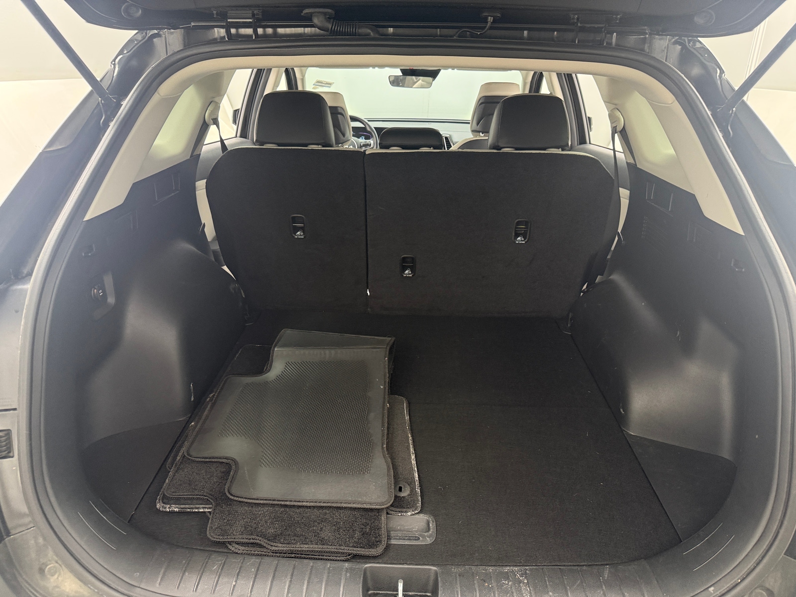 Thumbnail: 2024 Kia Sportage - 6