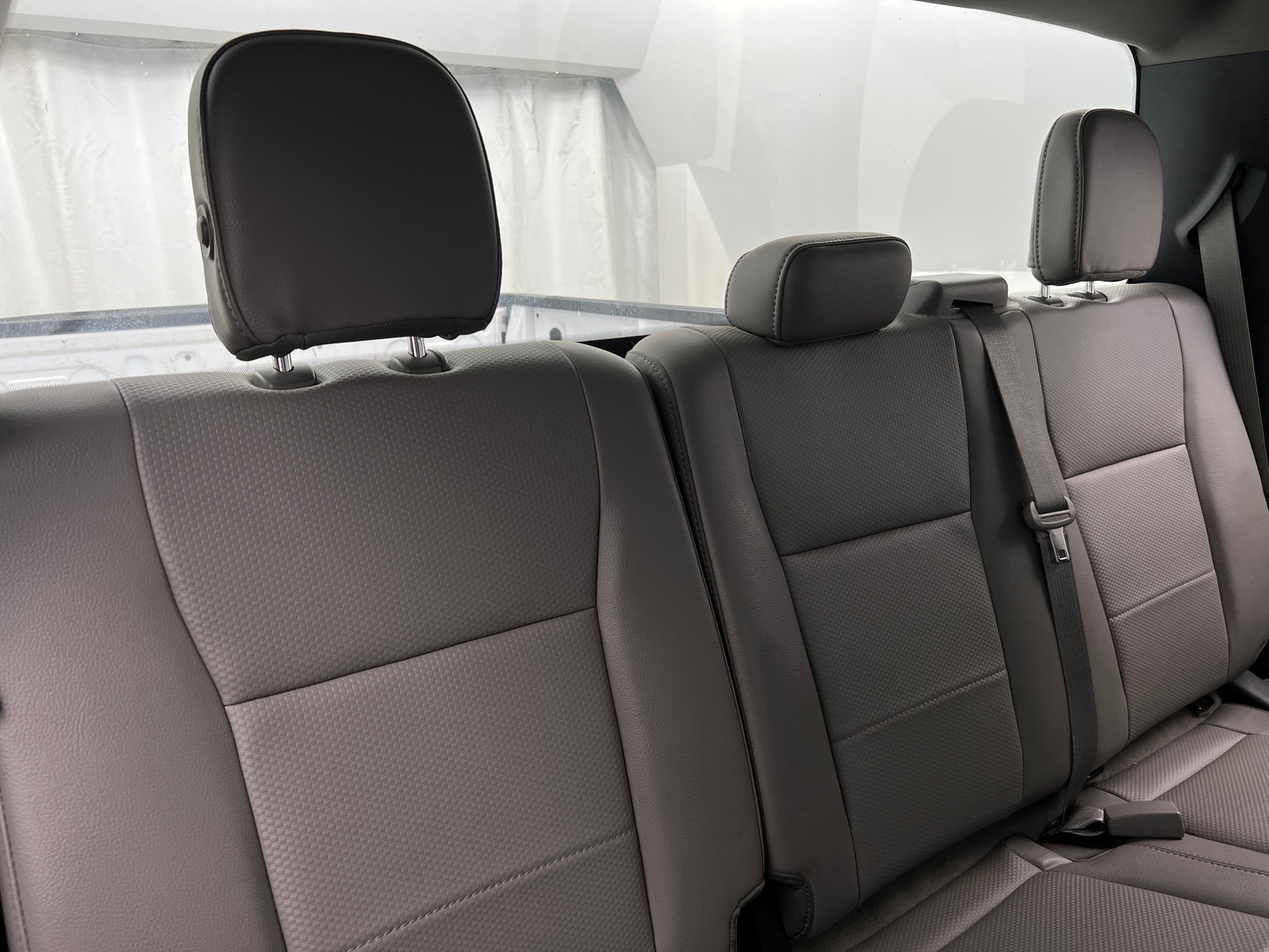 Thumbnail: 2018 Ford Econoline - 6