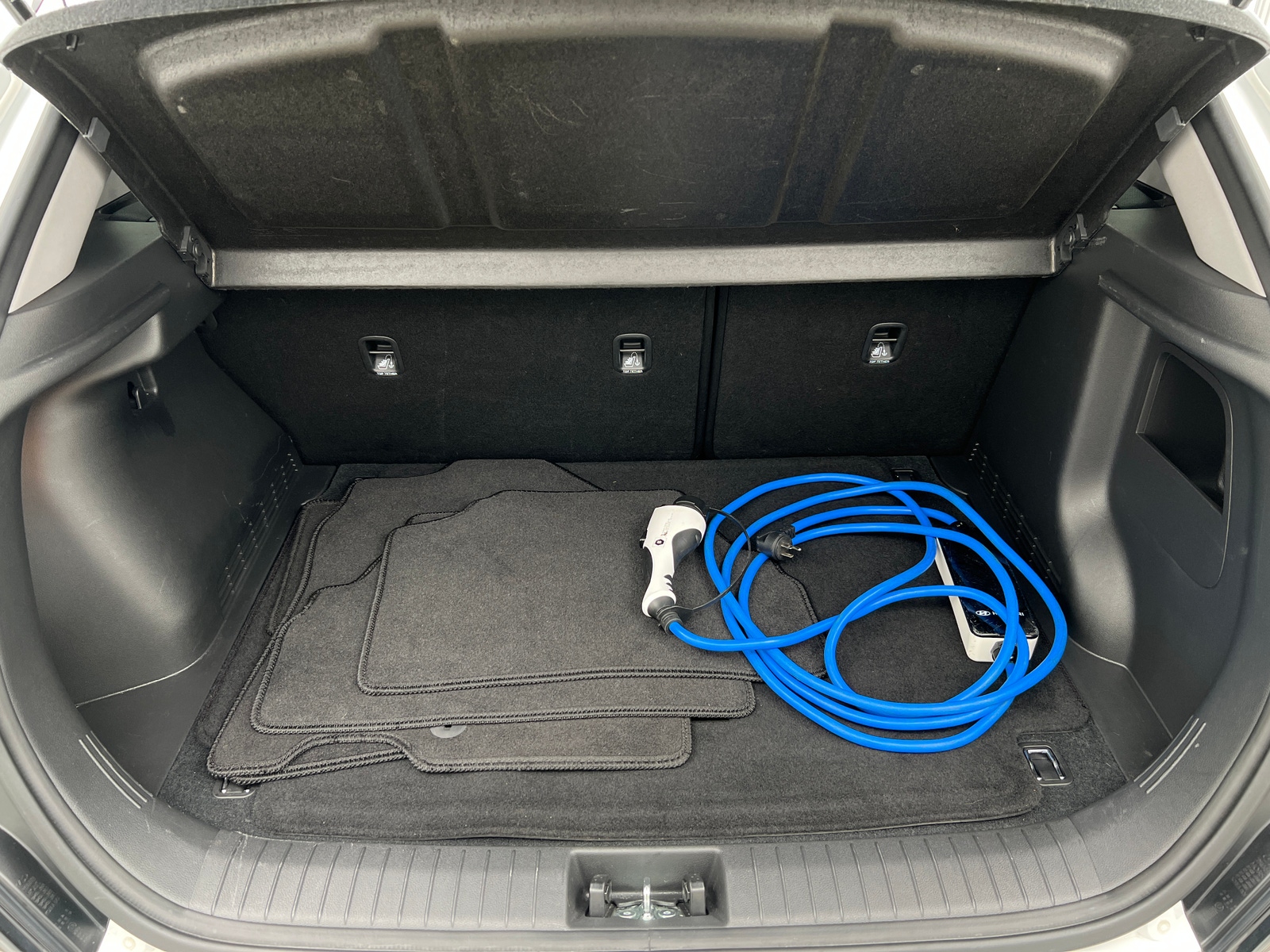 Thumbnail: 2023 Hyundai Kona - 7