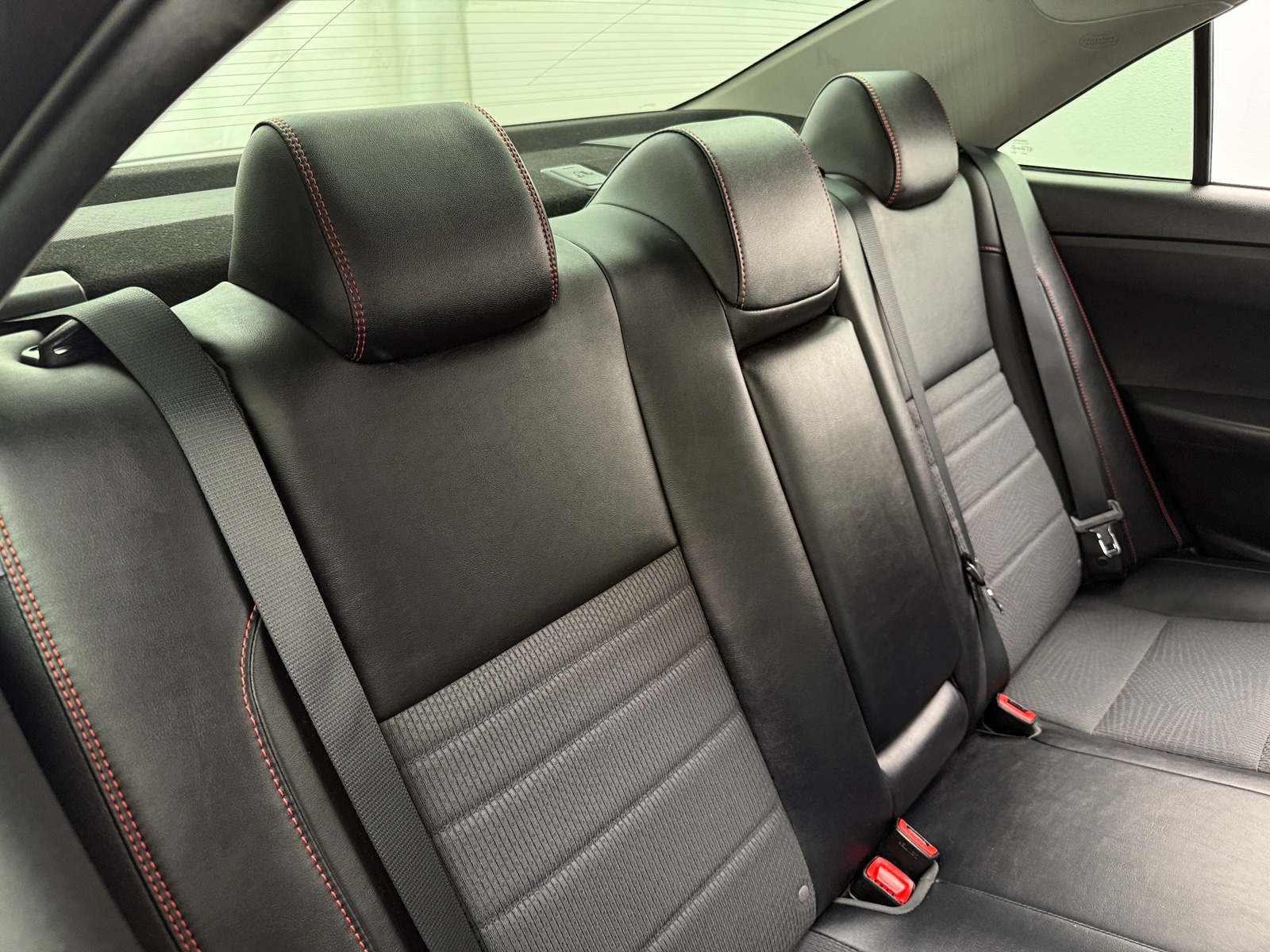 Thumbnail: 2016 Toyota Camry - 6