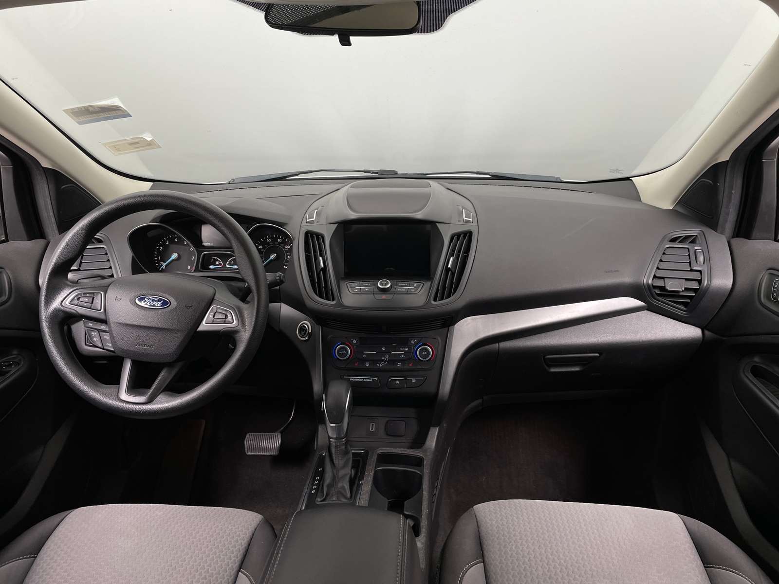 Thumbnail: 2019 Ford Escape - 3