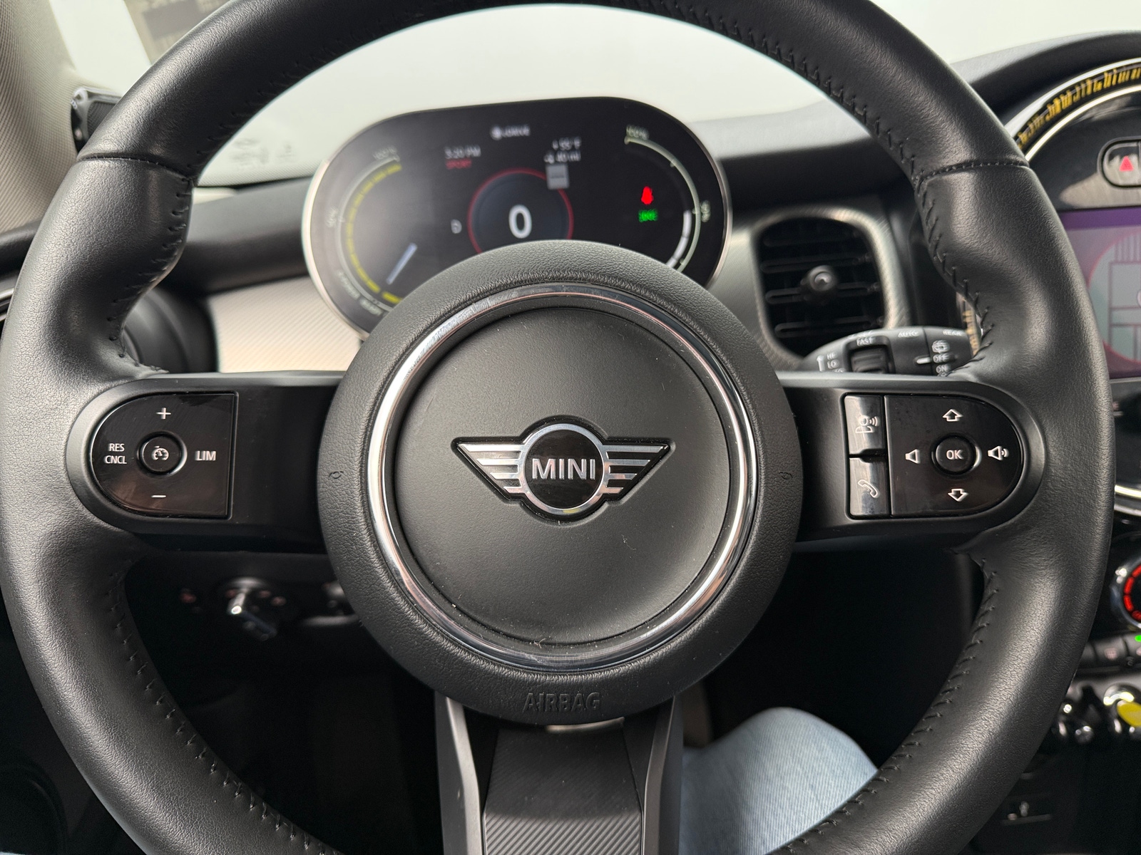 Thumbnail: 2023 MINI Cooper Hardtop - 4