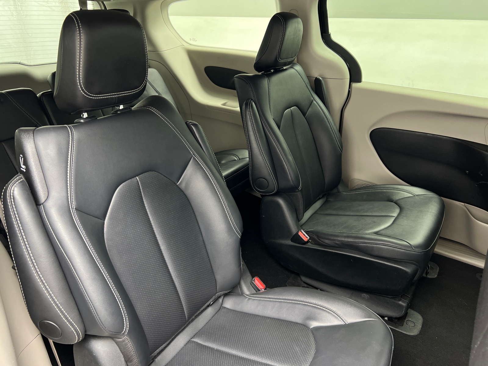 Thumbnail: 2024 Chrysler Pacifica - 5