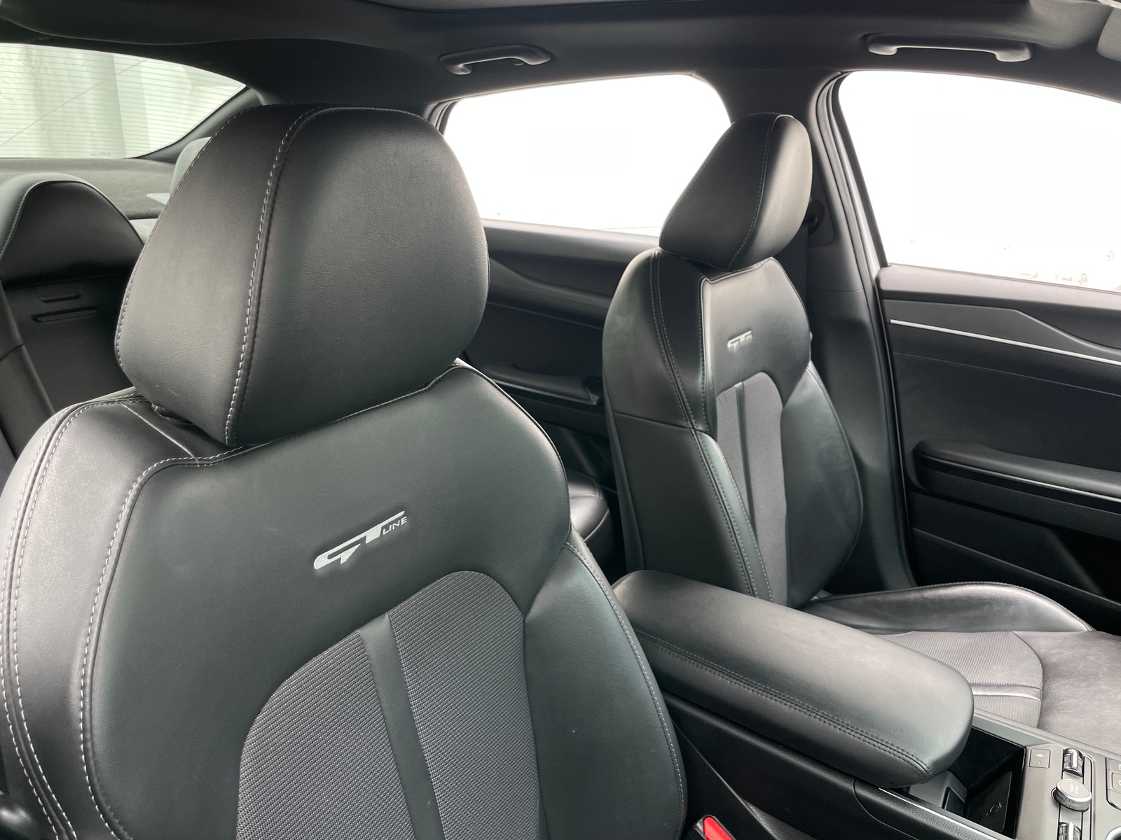 Thumbnail: 2021 Kia K5 - 2