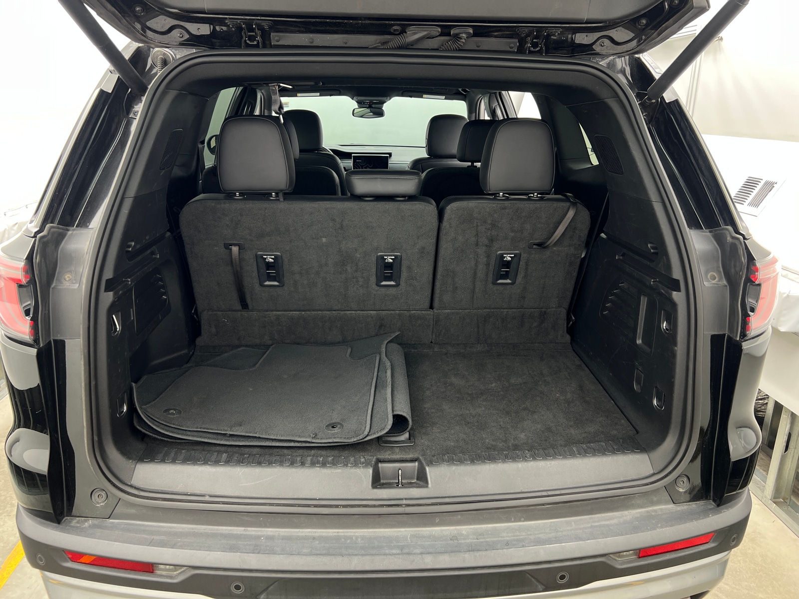 Thumbnail: 2024 GMC Acadia - 6