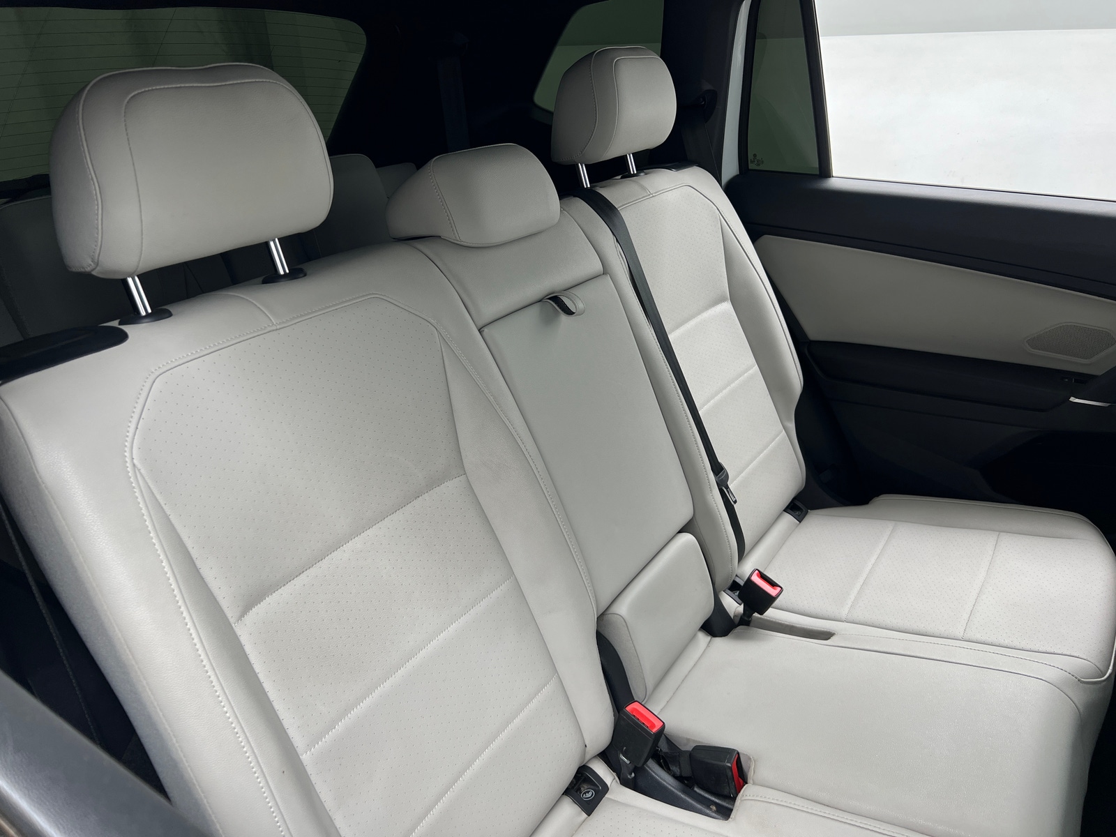 Thumbnail: 2020 Volkswagen Tiguan - 5