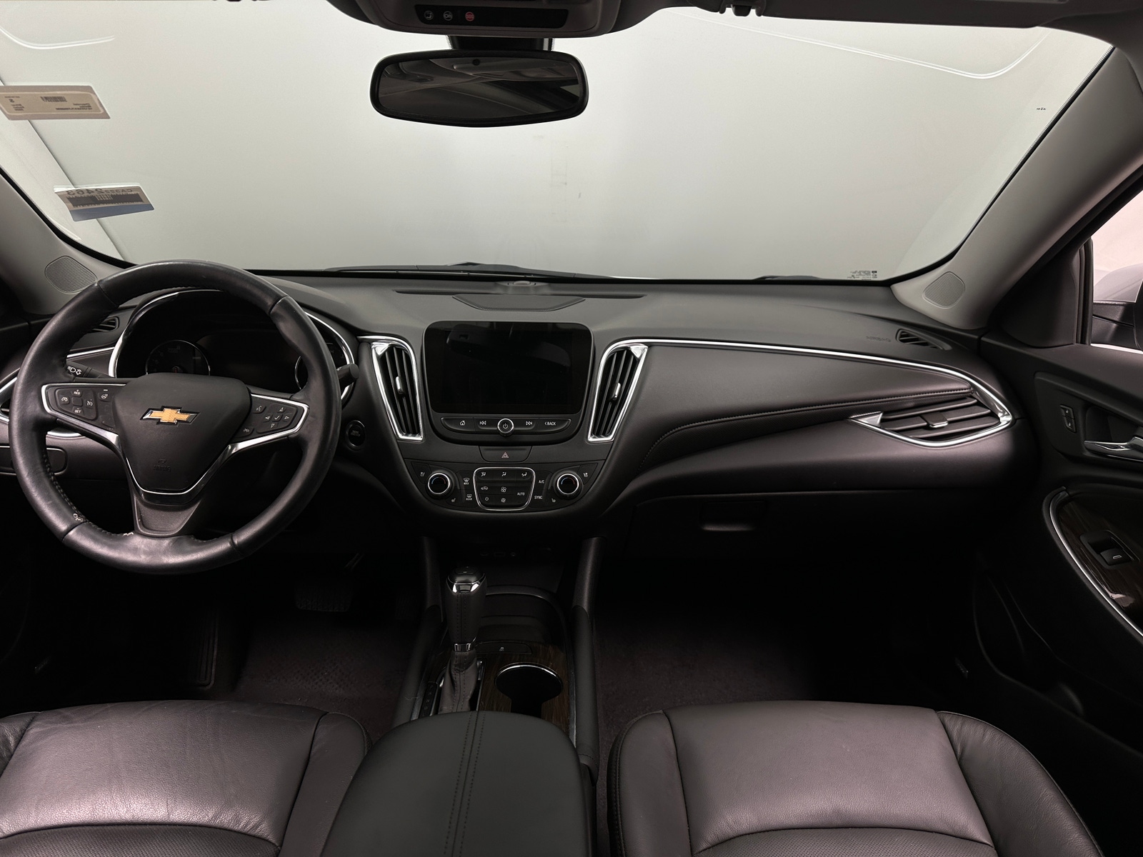 Thumbnail: 2020 Chevrolet Malibu - 2